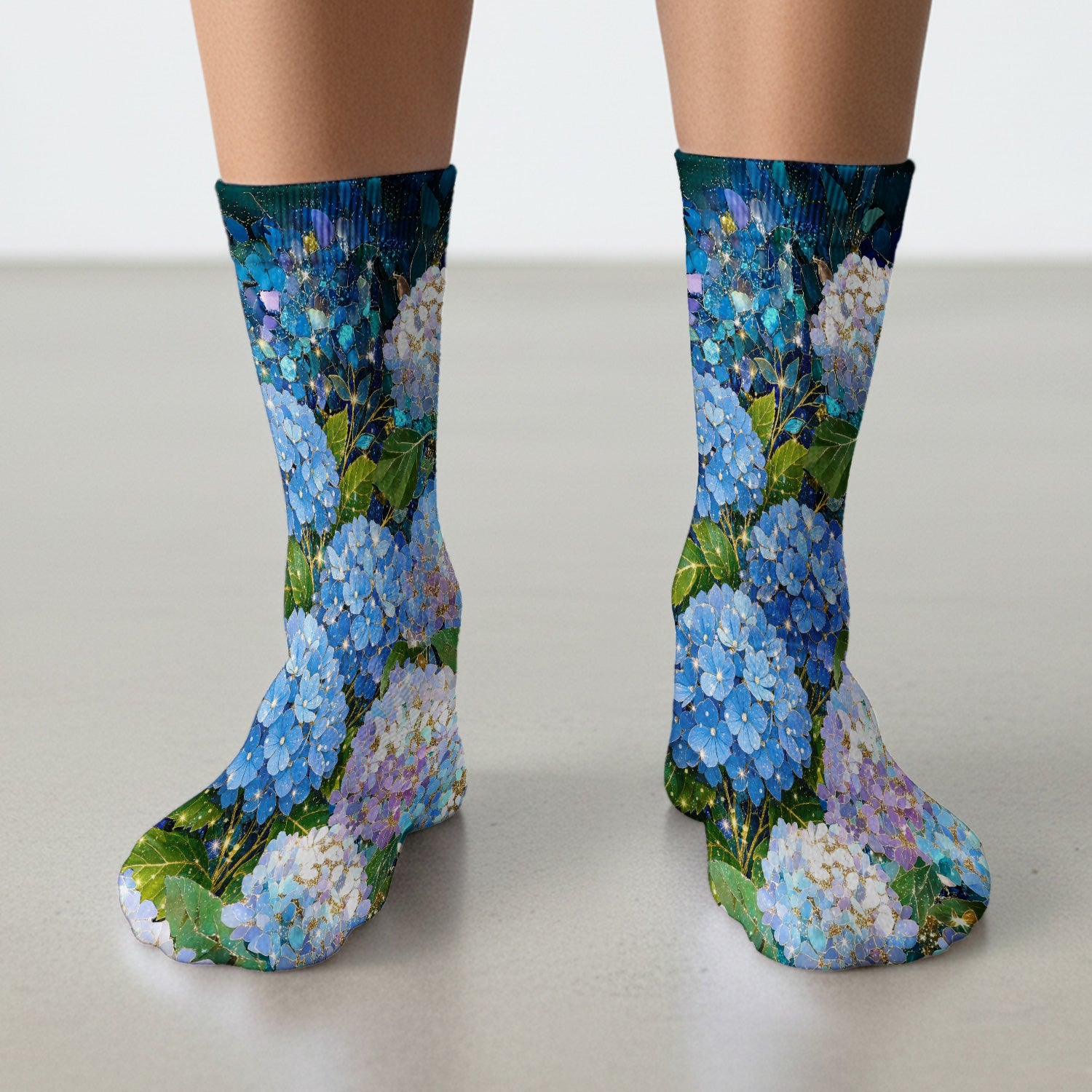 Blue Hydrangea Floral Pattern Socks, Adult Socks for Men and Women