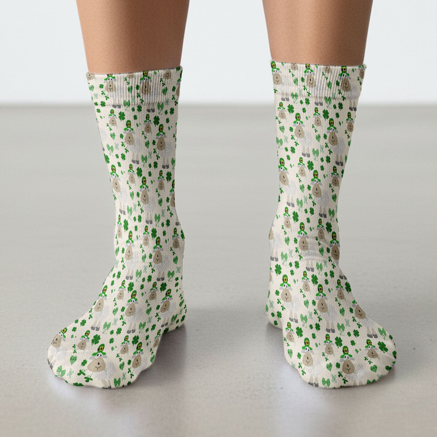 Nurse St. Patrick Scrubs Socks, Cute Sheep Shamrock Pattern Nurse Sock, Breathable Fabrics Nursing Uniform