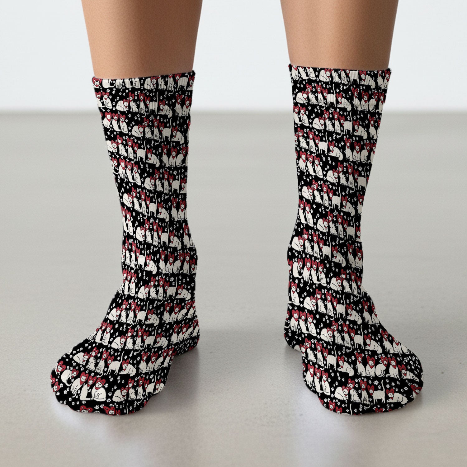 Cute Cat Heart Pattern Scrub Socks, Funny Cat Scrub Sock For Nurses, Breathable Fabrics Nursing Uniform