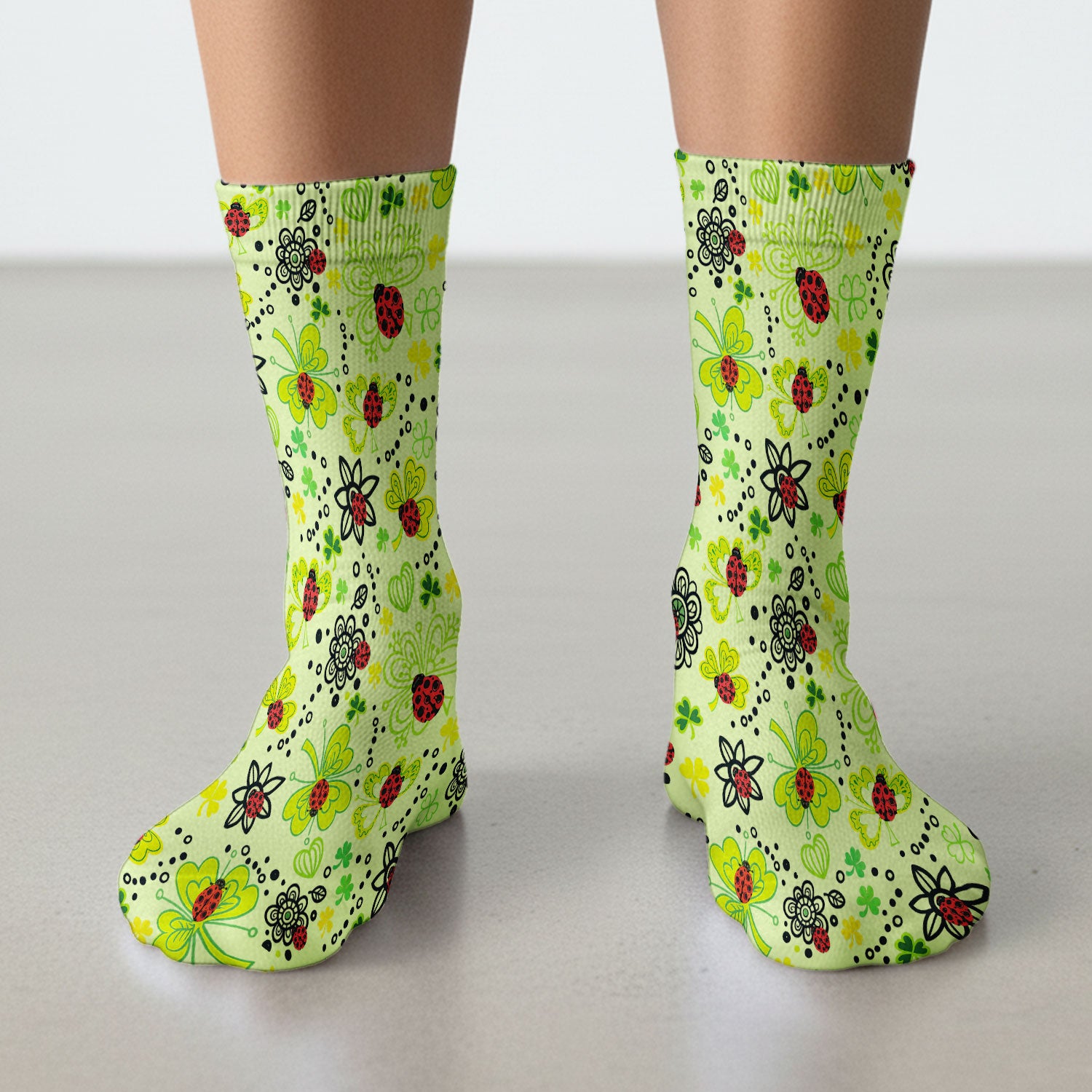 Ladybug Clover Floral Pattern Print Socks, Breathable Fabrics Medical Uniform