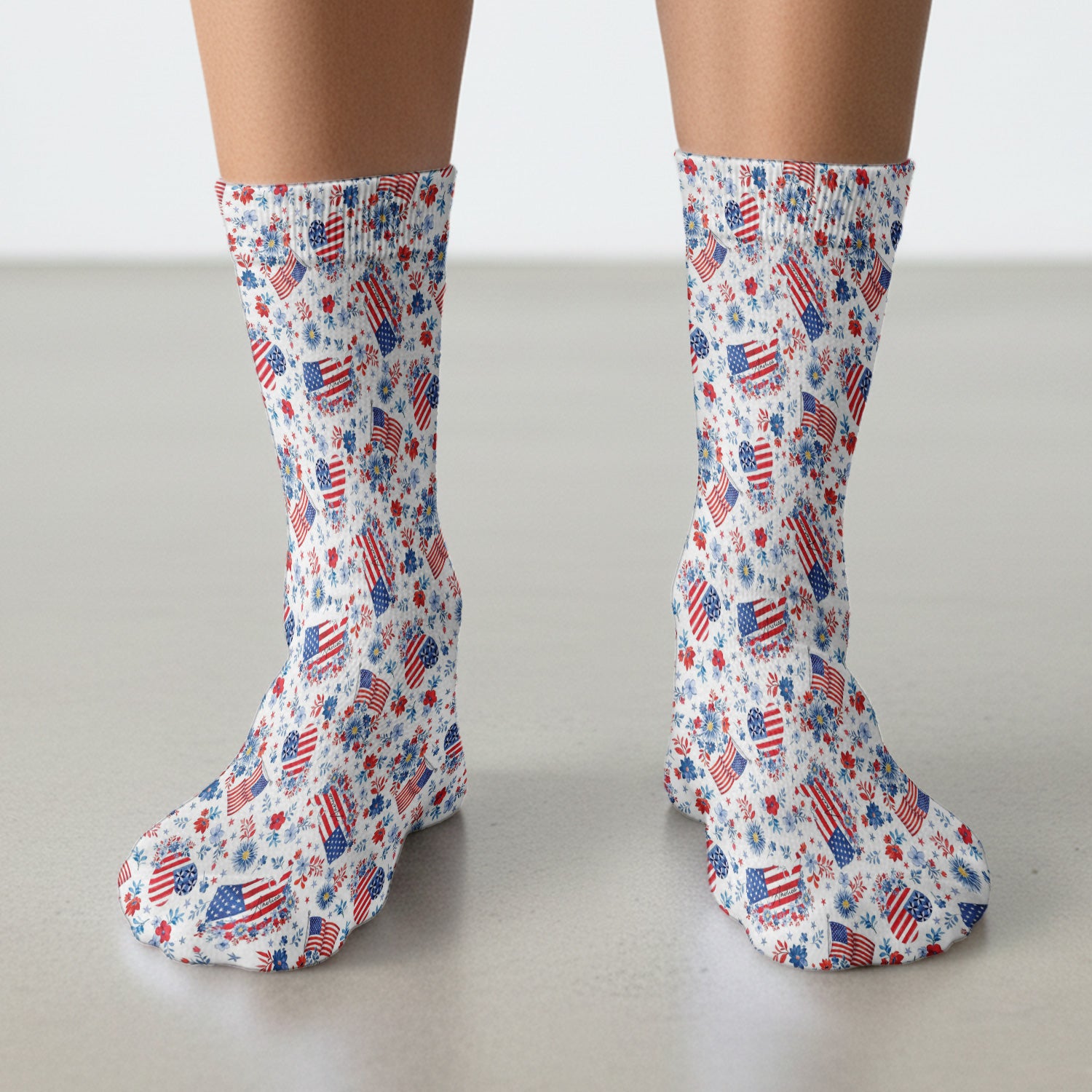 Festive American Flag Heart Floral Pattern Socks, Adult Socks for Men and Women