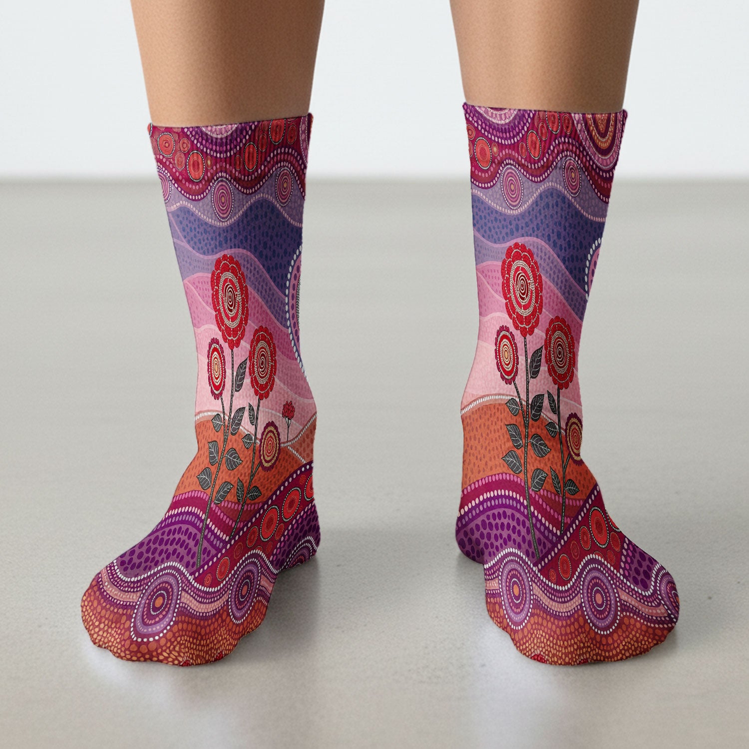 Boho Dot Art Valentine Scrub Socks, Artistic Heart Pattern Nurse Sock, Comfortable Scrubs For Nursing