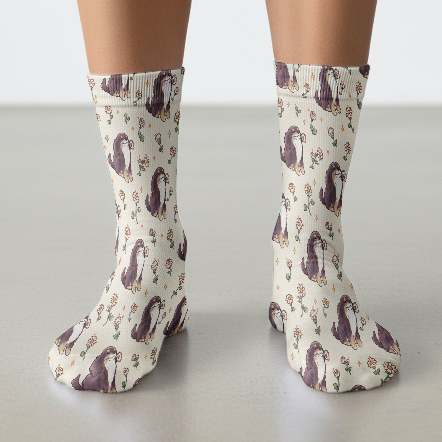 Cute Floral Otter Holding Daisy Pattern Socks, Adult Socks for Men and Women