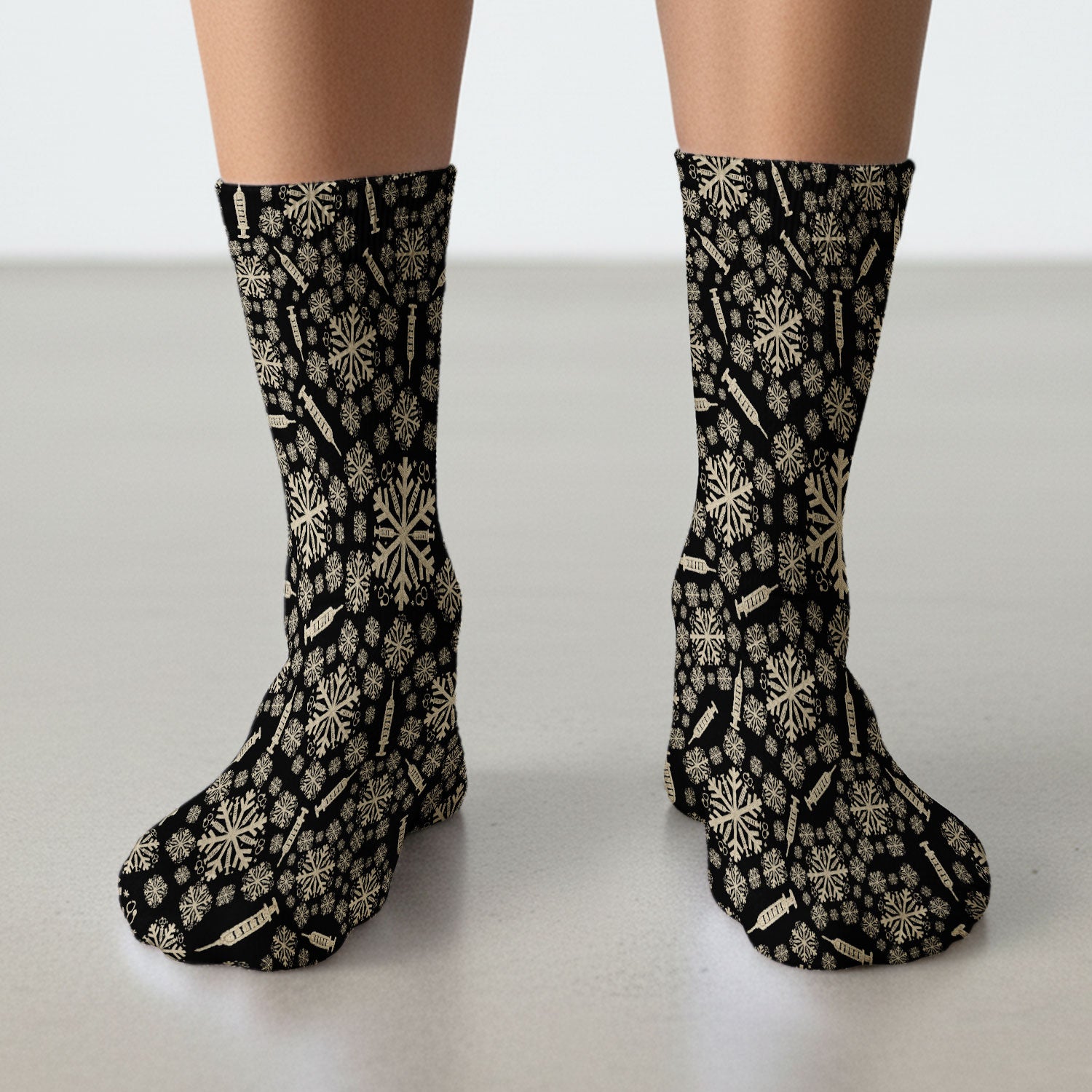 Snowflake Syringe Socks for Nurse Doctor - Winter Snow Adult Socks for Men and Women - Breathable Fabrics Medical Uniform