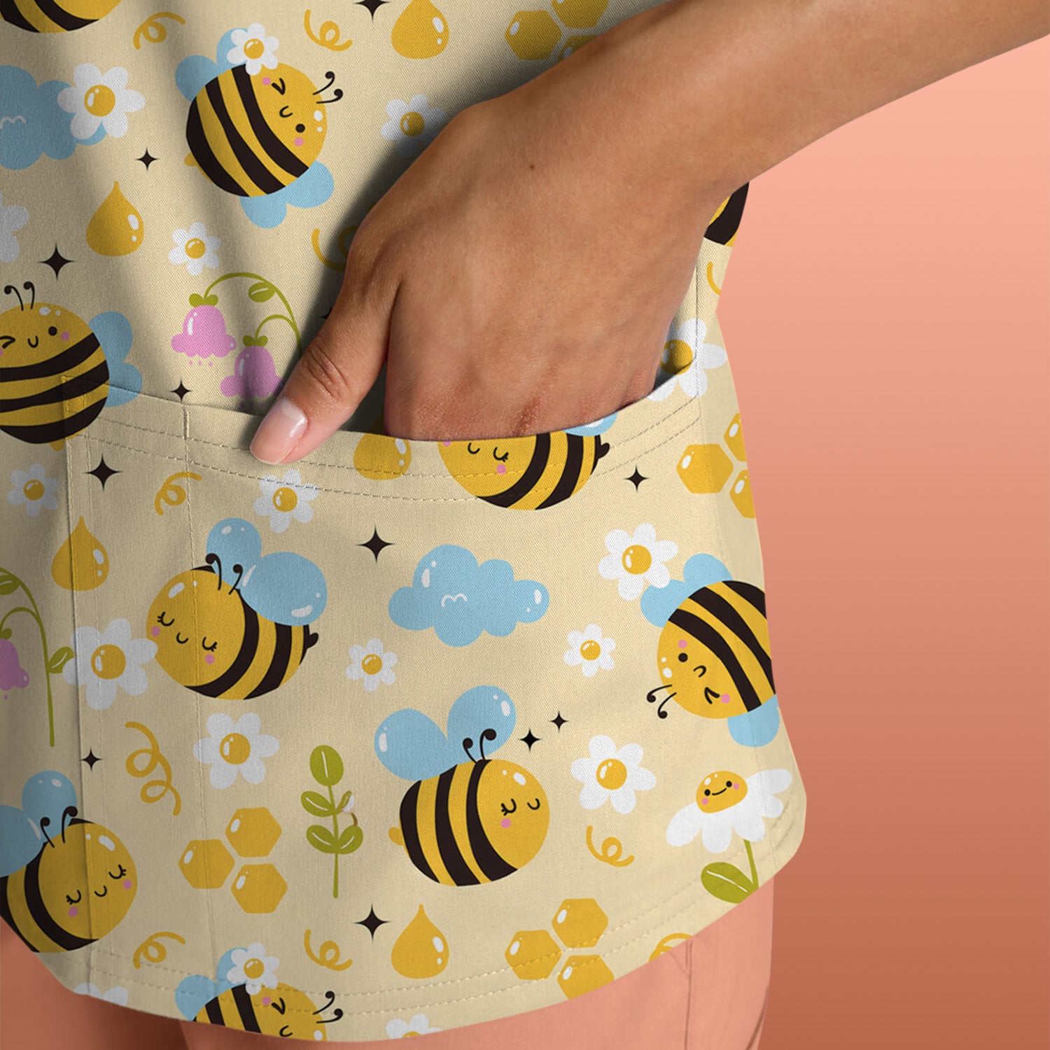 Honey Bee Flower Cloud Pattern Scrub Top, Breathable Fabrics Nursing Uniform