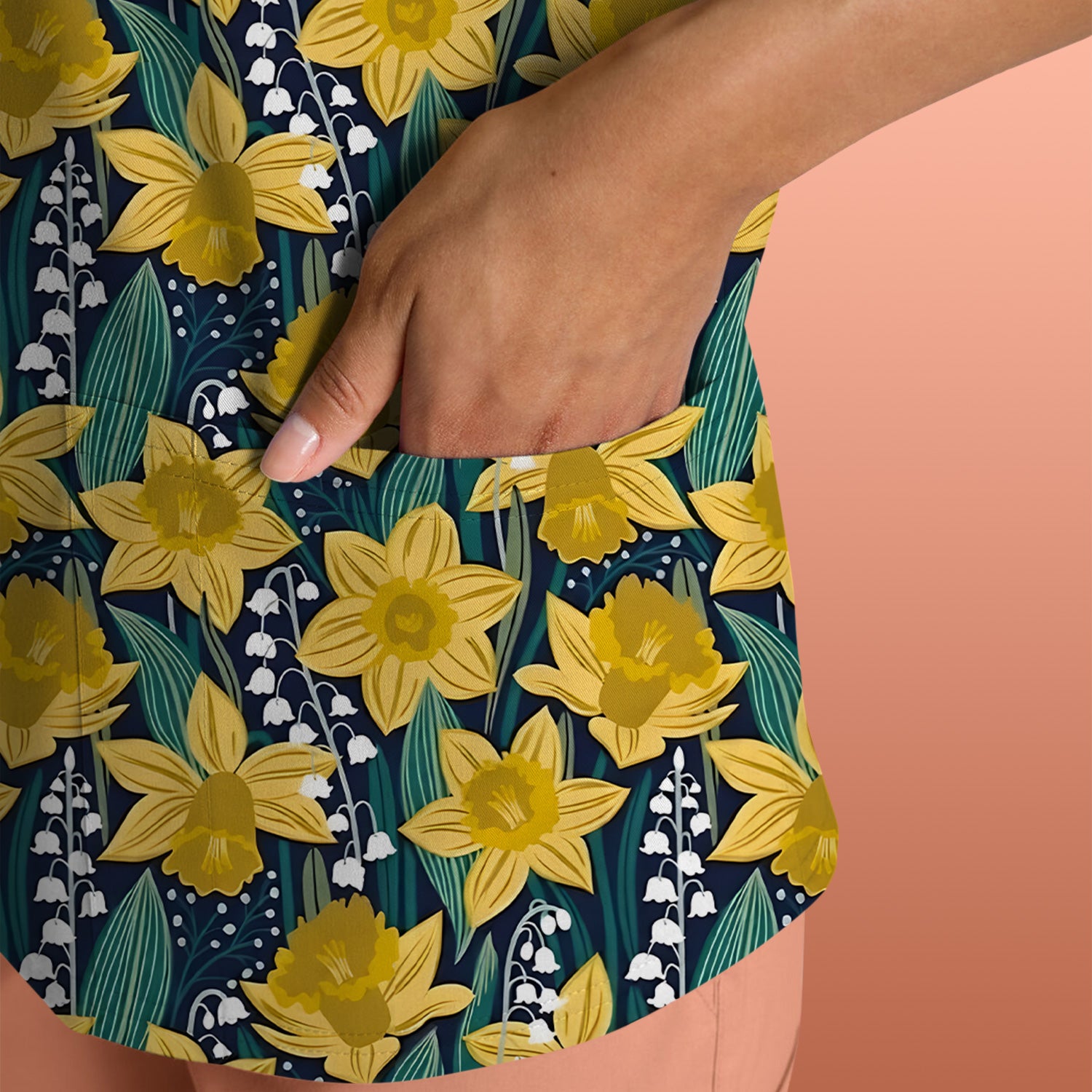 Yellow Daffodil Lily Valley Pattern Scrub Top, Comfortable Scrubs for Nurses