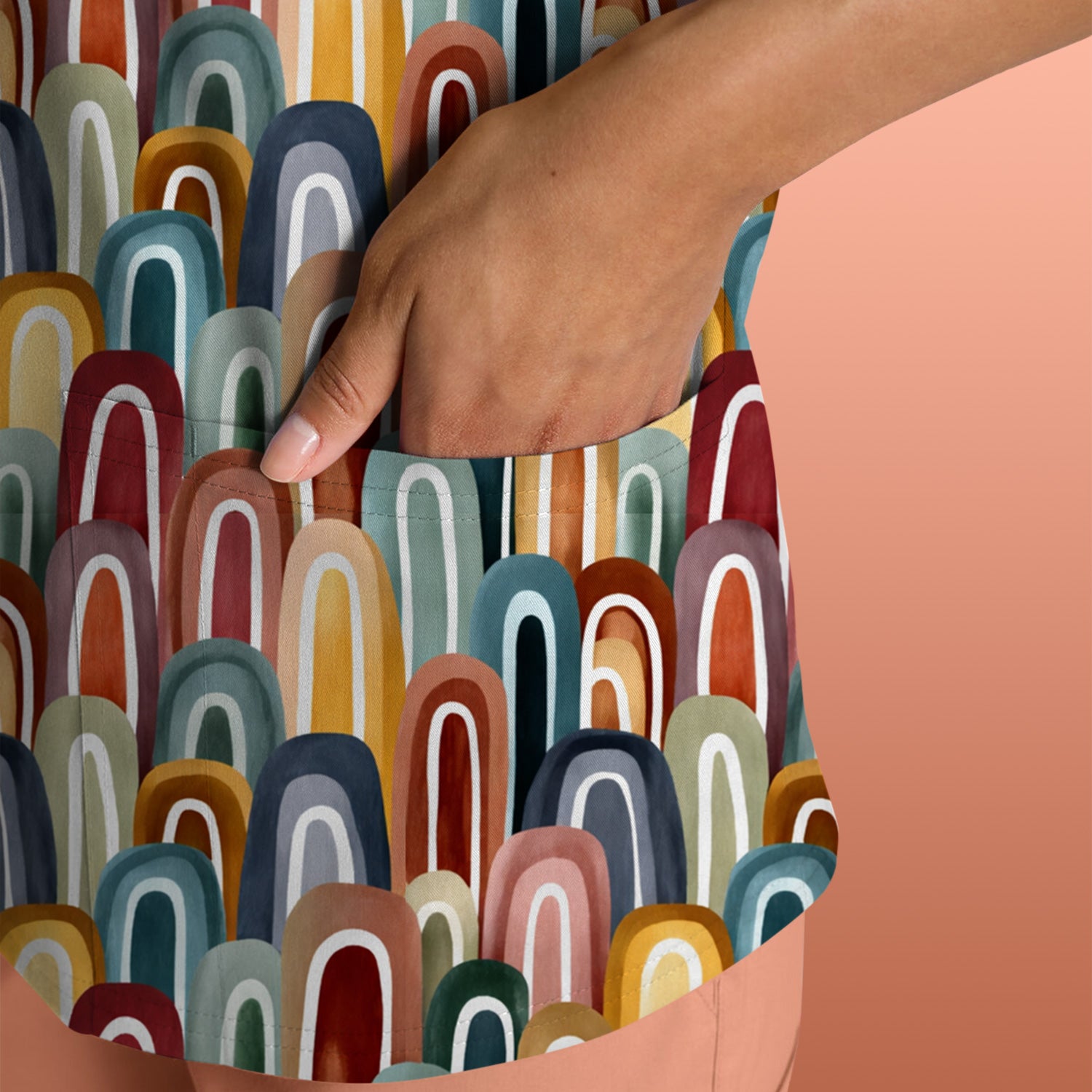Retro Boho Rainbow Arch Pattern Scrub Top, Colorful Geometric Nursing Uniform for Women