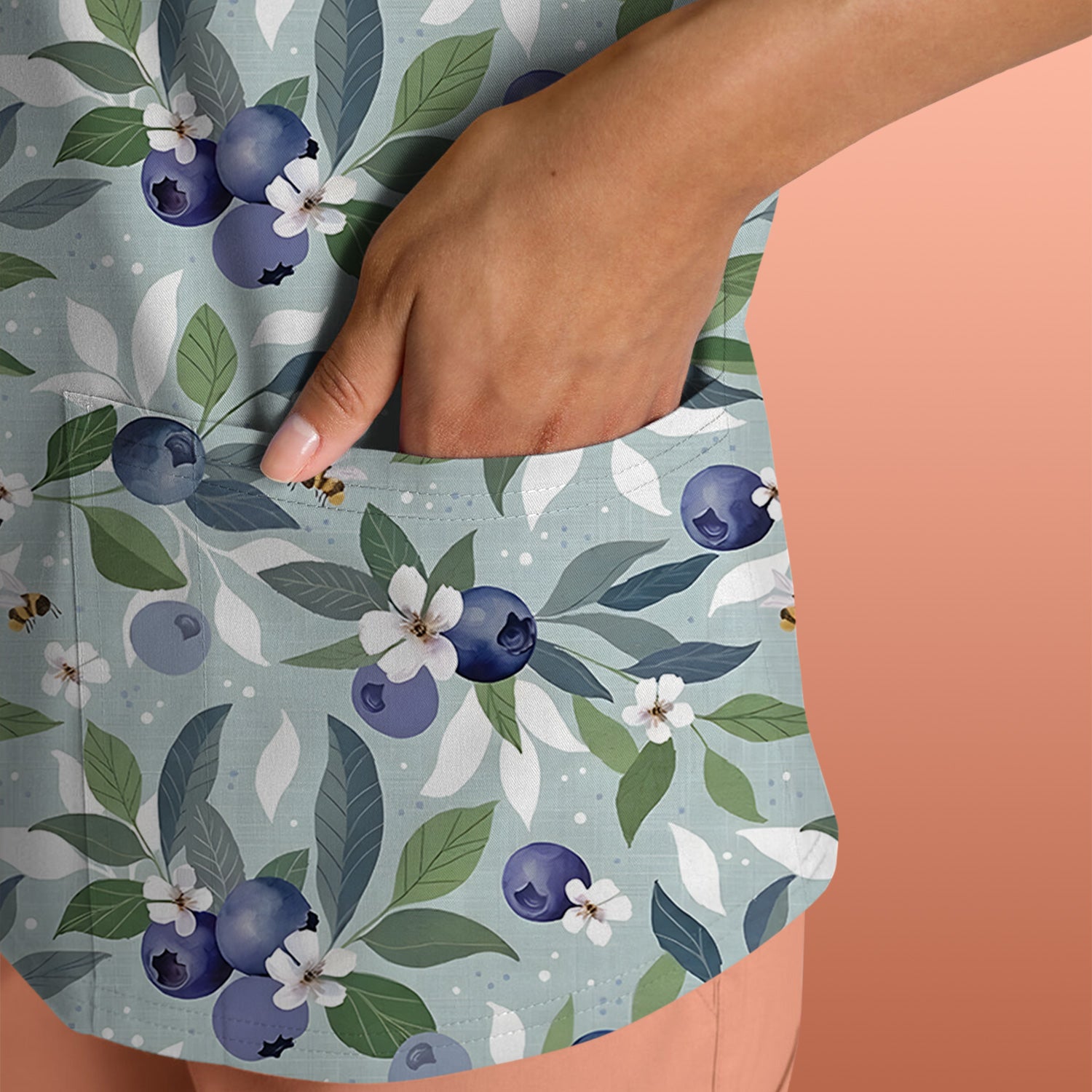 Fresh Blueberry Blossom Garden Pattern Nurse Scrub Top, Breathable Fabrics Nursing Uniform
