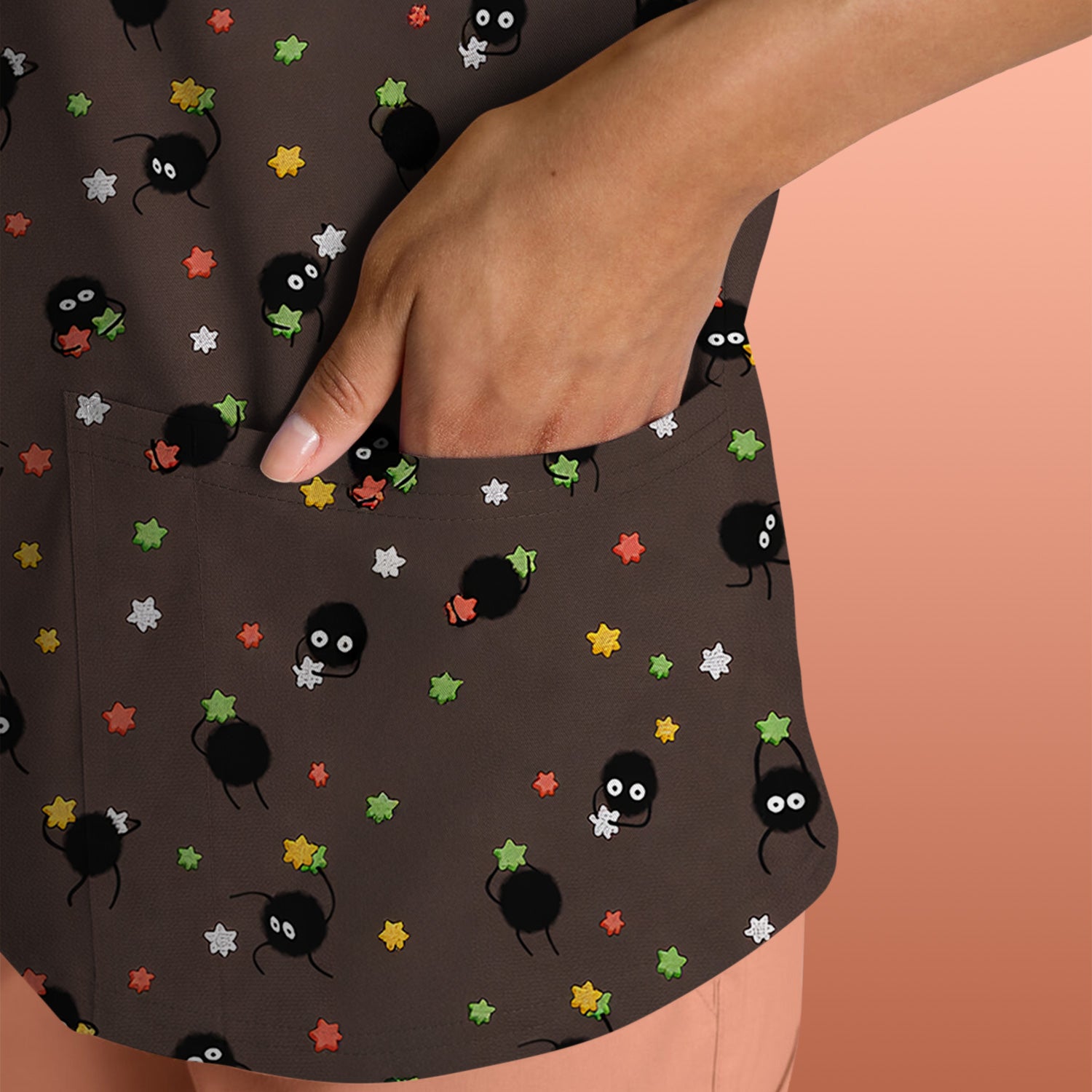 Funny Spider Pattern Pattern Pattern Scrub Top, Cartoon Spider Pattern Nursing Uniform For Women