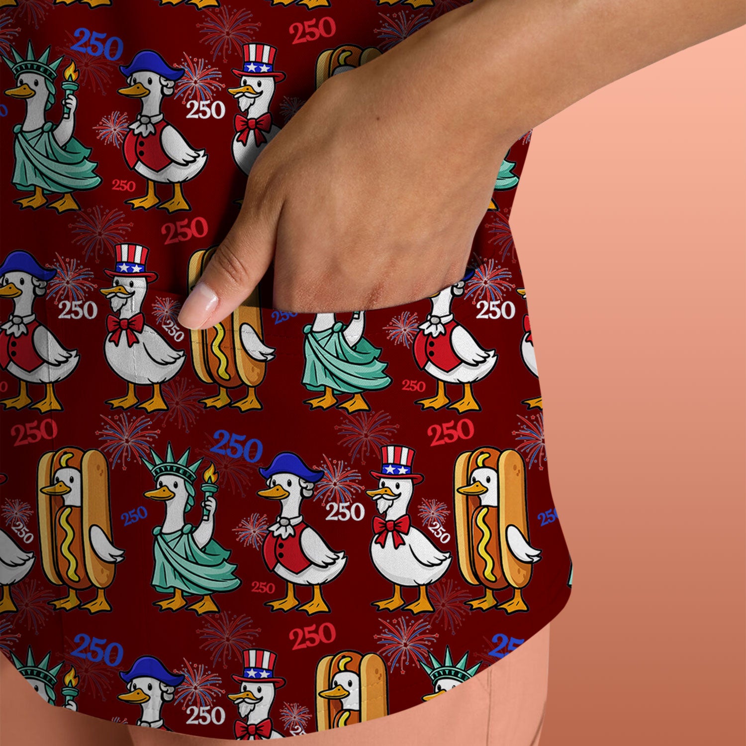 Patriotic Duck Independence Day Pattern Scrub Top, Breathable Healthcare Uniform Top
