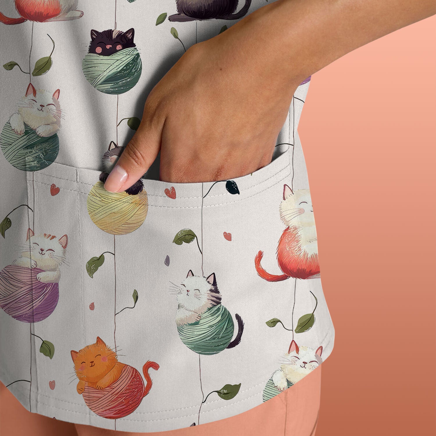 Cute Cats Playing Yarn Balls Pattern Print Scrub Top, Comfortable Scrubs for Nurses