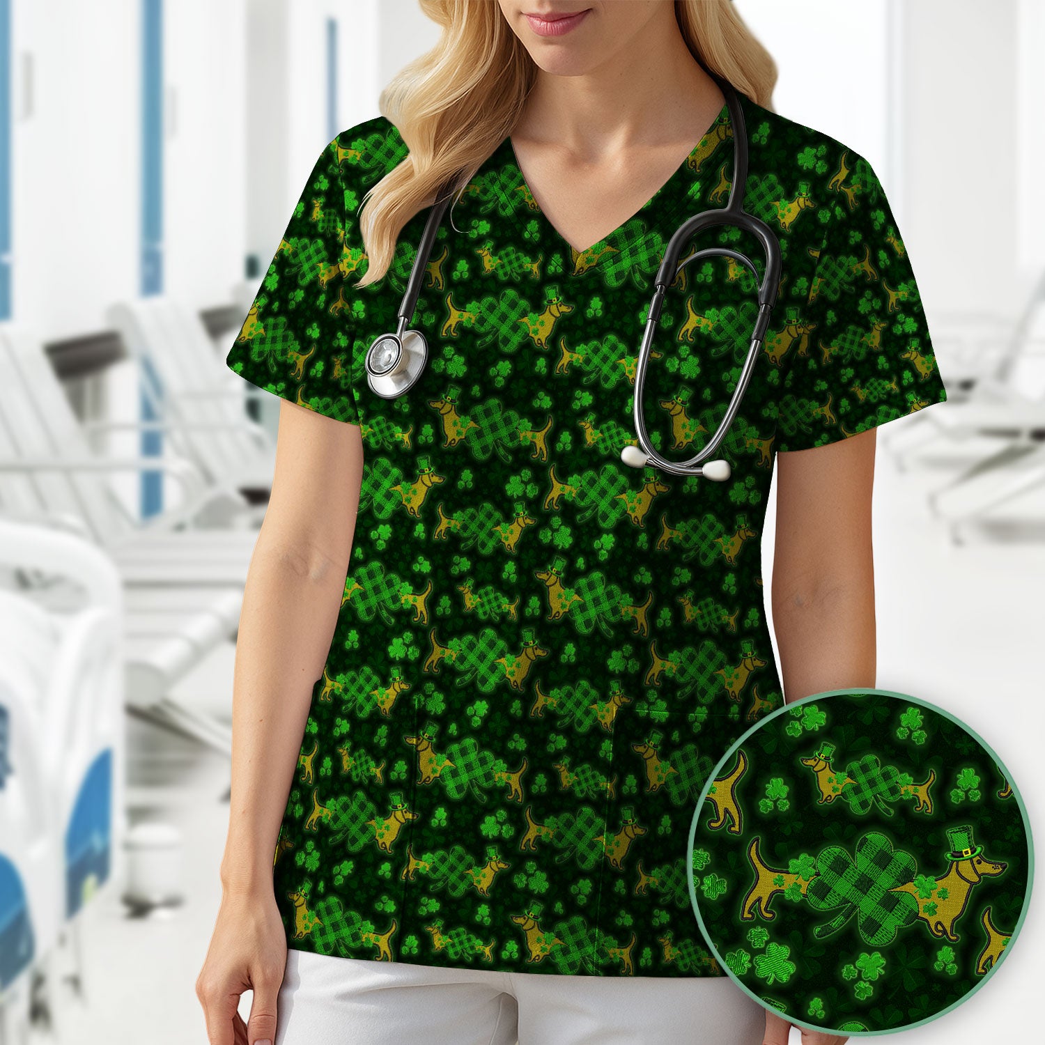 St. Patrick’s Day Dachshund Dog Pattern Scrub Top, Lucky Shamrock Puppy Nurse Scrub Shirt, Green Irish Nursing Uniform