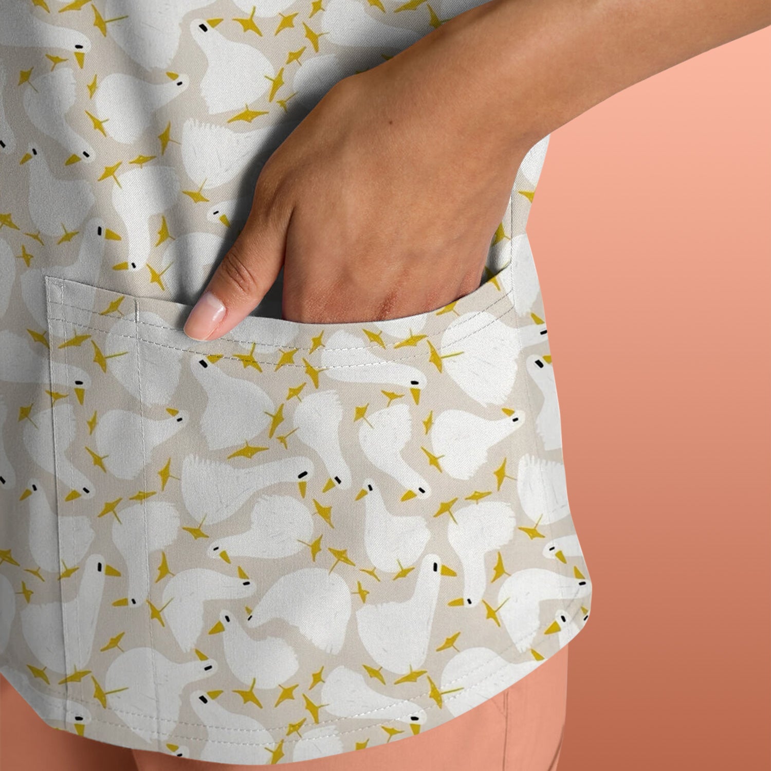 Cute White Goose Yellow Star Pattern Scrub Top, Breathable Fabrics Nursing Uniform
