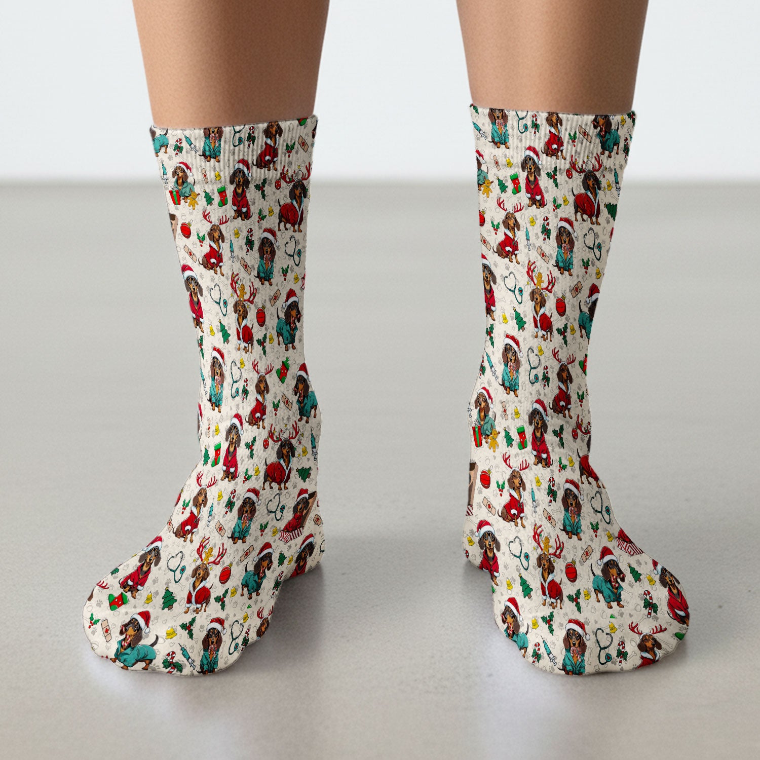 Christmas Dachshund Socks for Nurse Doctor - Cute Sausage Dog Funny Reindeer & Santa Adult Socks for Men and Women