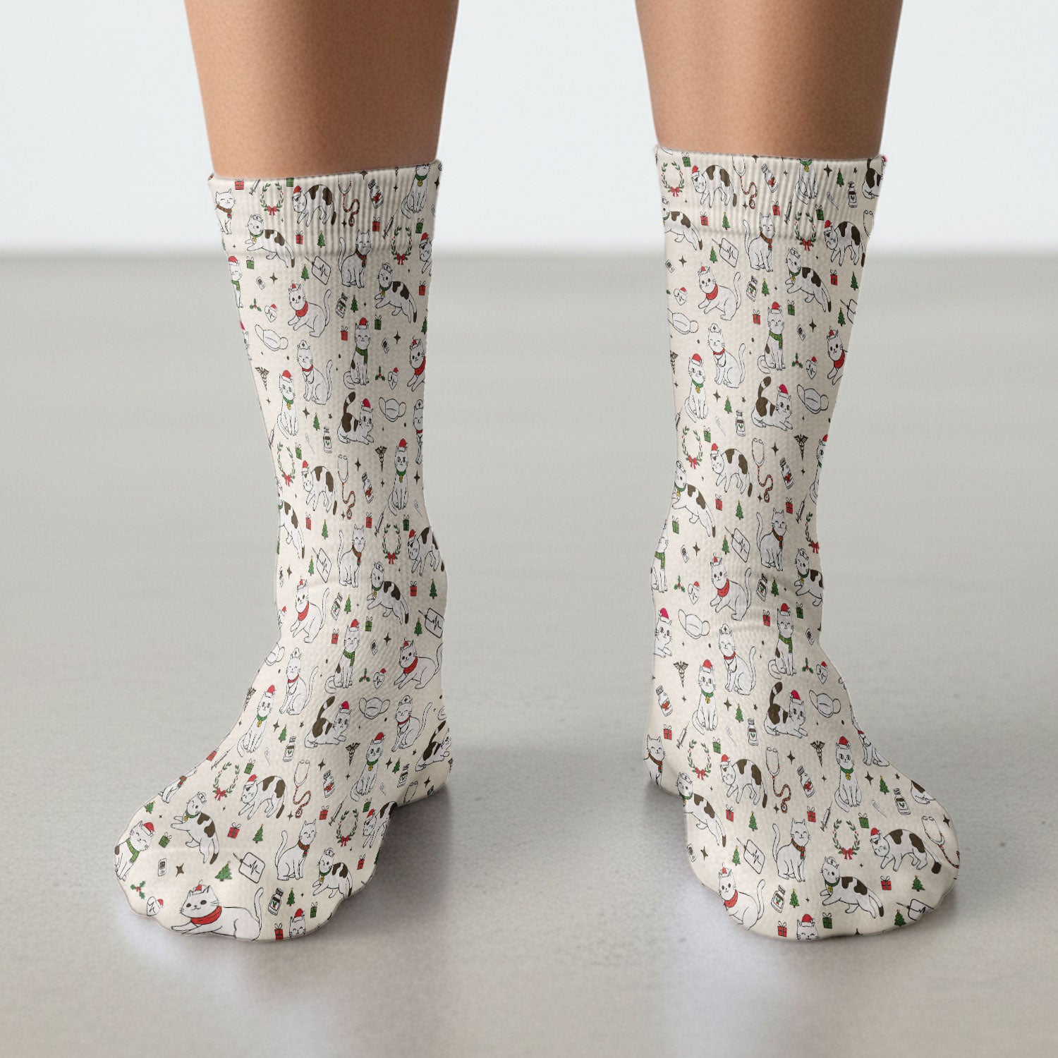 Christmas Cat Scrub Socks – Festive Nurse & Holiday Kitty Pattern – Cute Medical Uniform for Nurses, Vets and Healthcare Workers