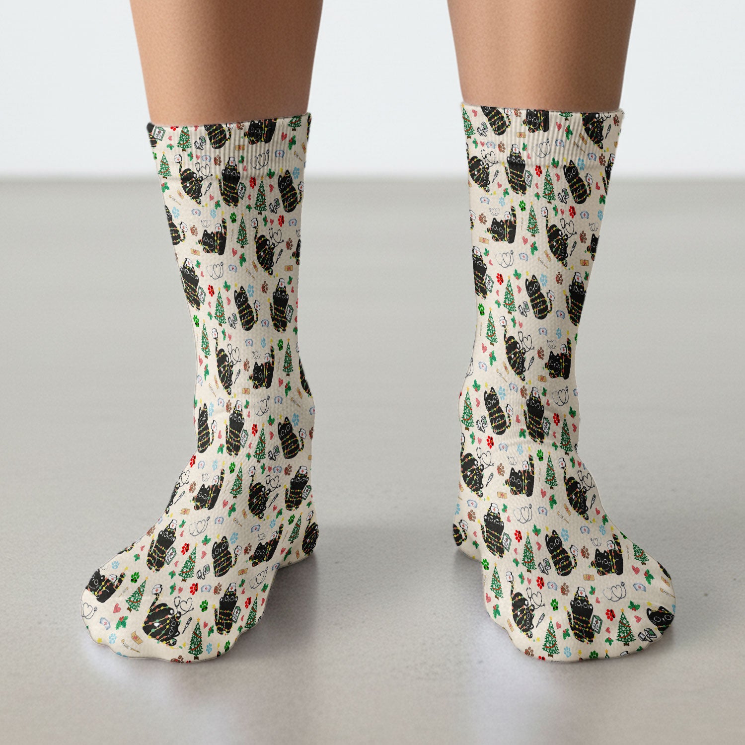 Funny Black Cat Christmas Scrub Socks – Cute Holiday Kitty Pattern – Festive Medical Uniform for Nurses, Vets, and Cat Lovers