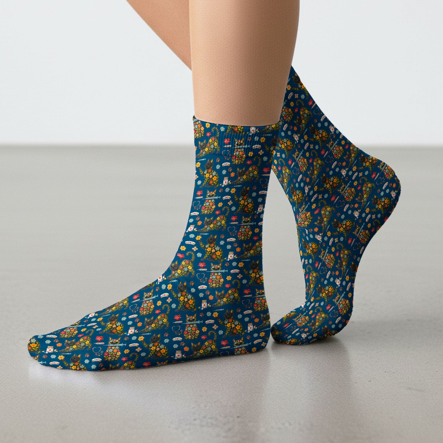 Floral Black Cat Pattern Scrub Socks, Cute Cat Nurse Scrub Sock, Medical Nursing Uniform