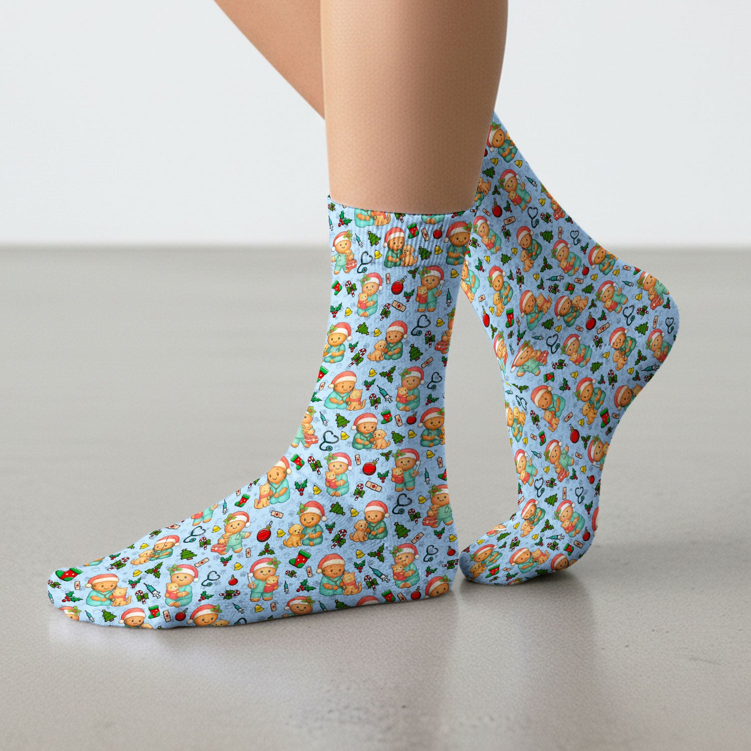 Cute Pharmacy Christmas Socks – Funny Gingerbread Nurse Print Socks – Festive Holiday Medical Uniform for Pharmacy Tech and Doctor