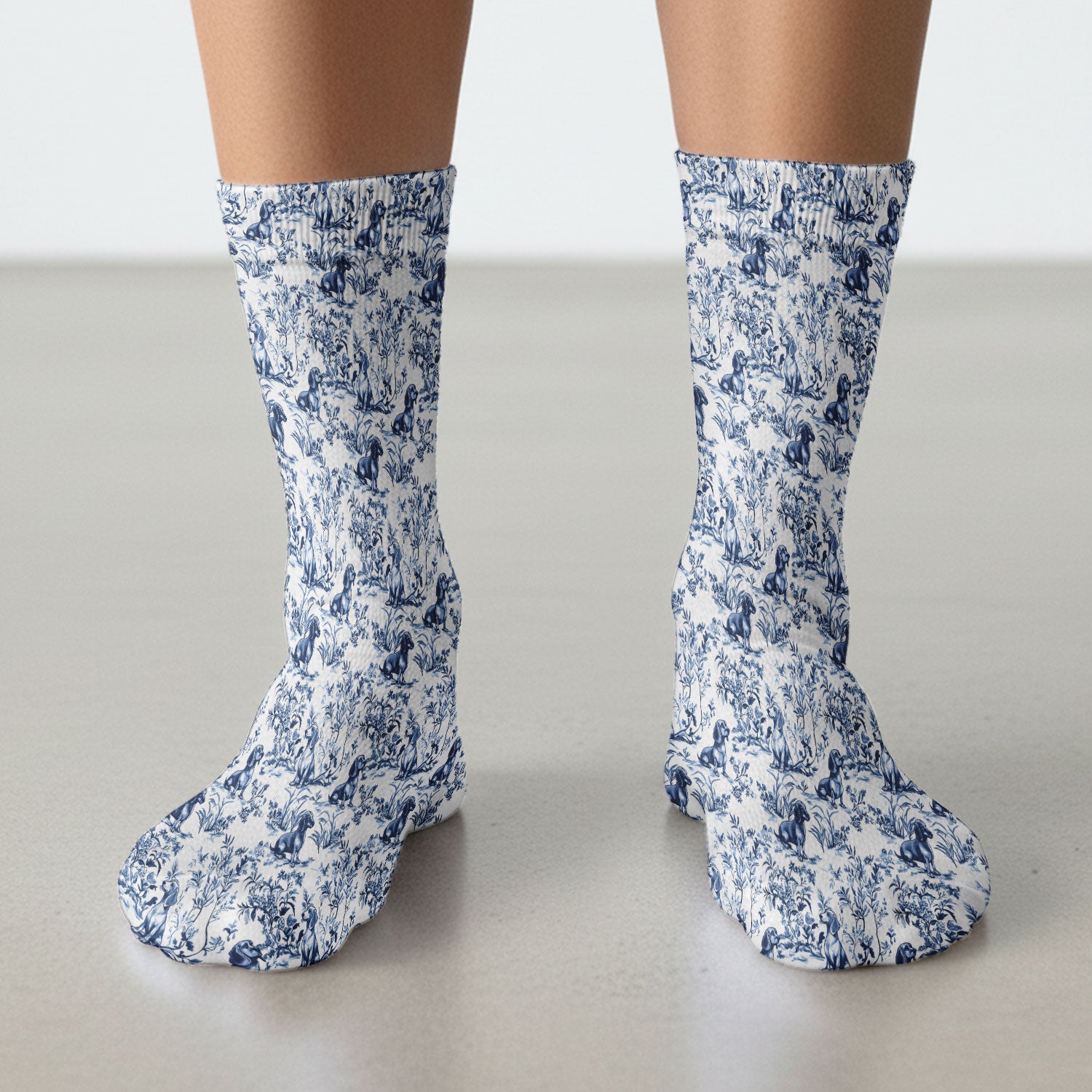 Toile de Jouy Dog Scrub Socks – Elegant Blue Dachshund Pattern – Cute Medical Uniform for Nurses, Vets, and Animal Care Workers