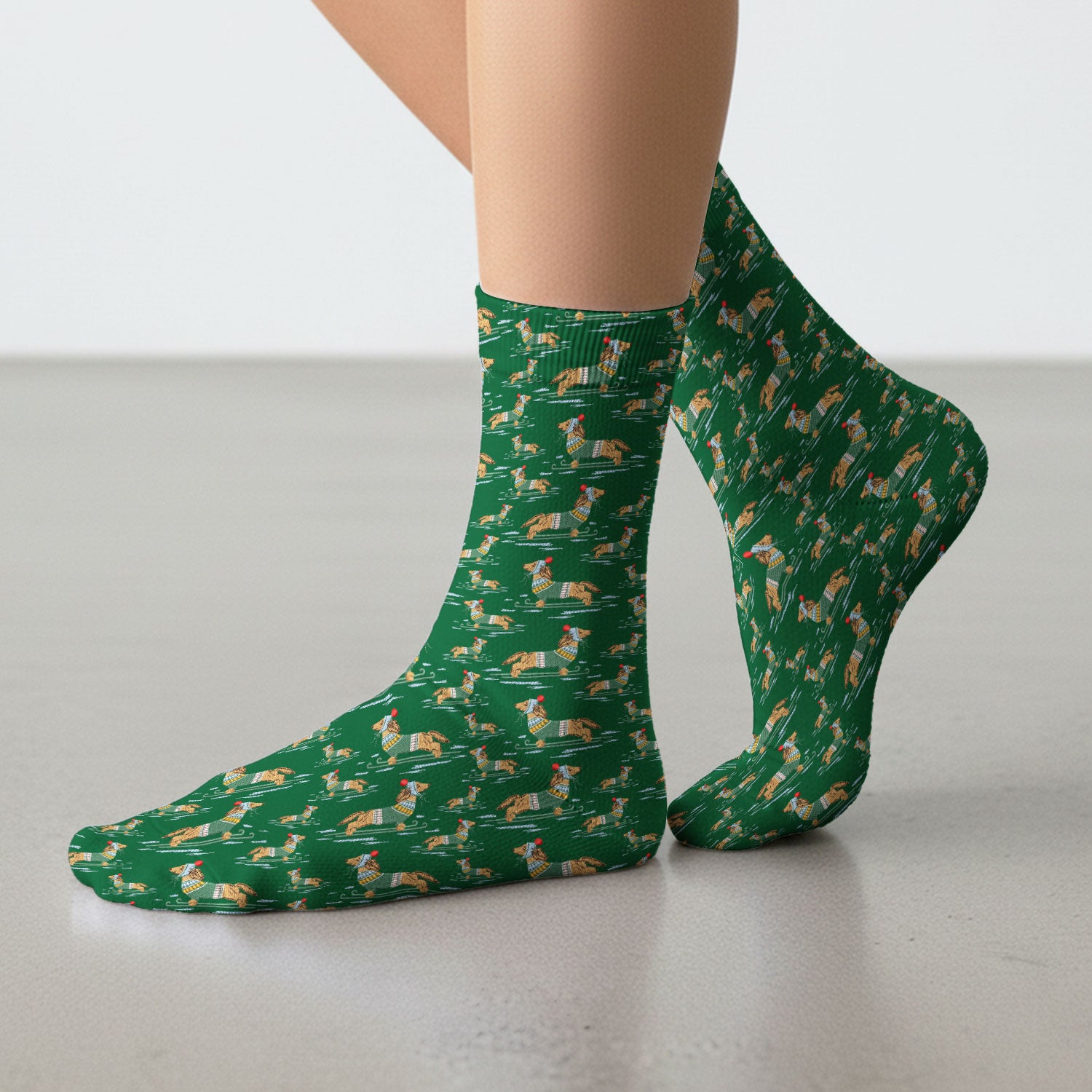 Dachshund Nurse Scrub Socks, Wiener Dog Winter Pattern Sock, Breathable Fabrics Nursing Uniform