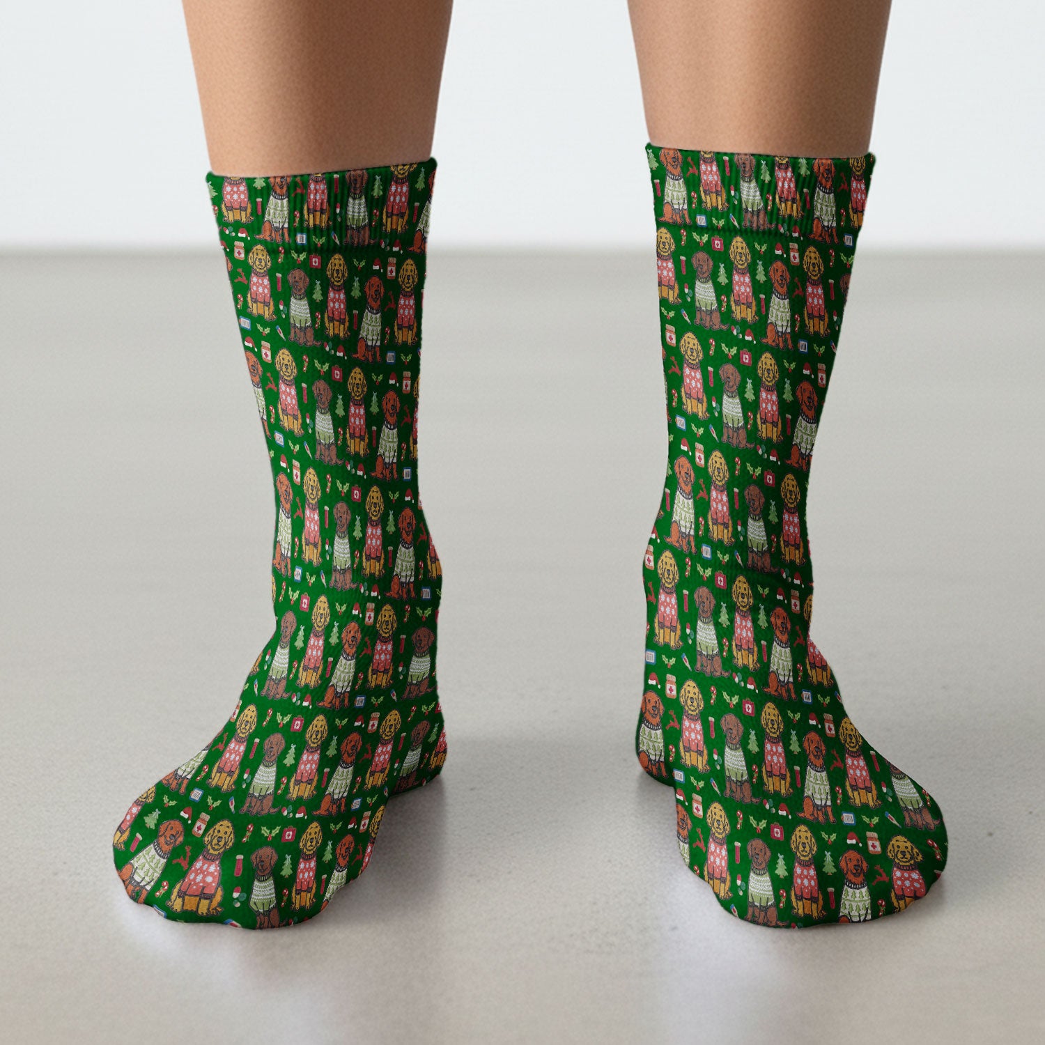 Golden Retriever Christmas Scrub Socks, Cute Holiday Dog Nurse Pattern Sock, Breathable Fabrics Nursing Uniform