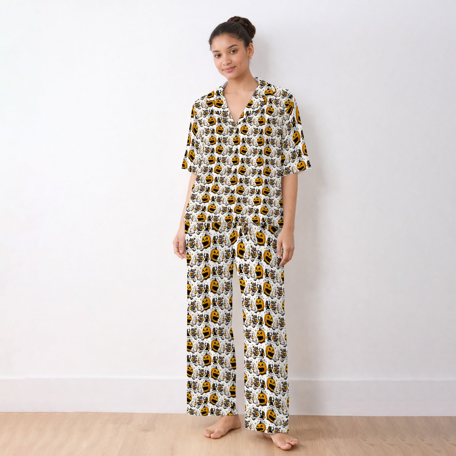 Spooky Halloween Woodland Critters Pattern Pajama Set, Soft Breathable Fabric Comfortable Sleepwear