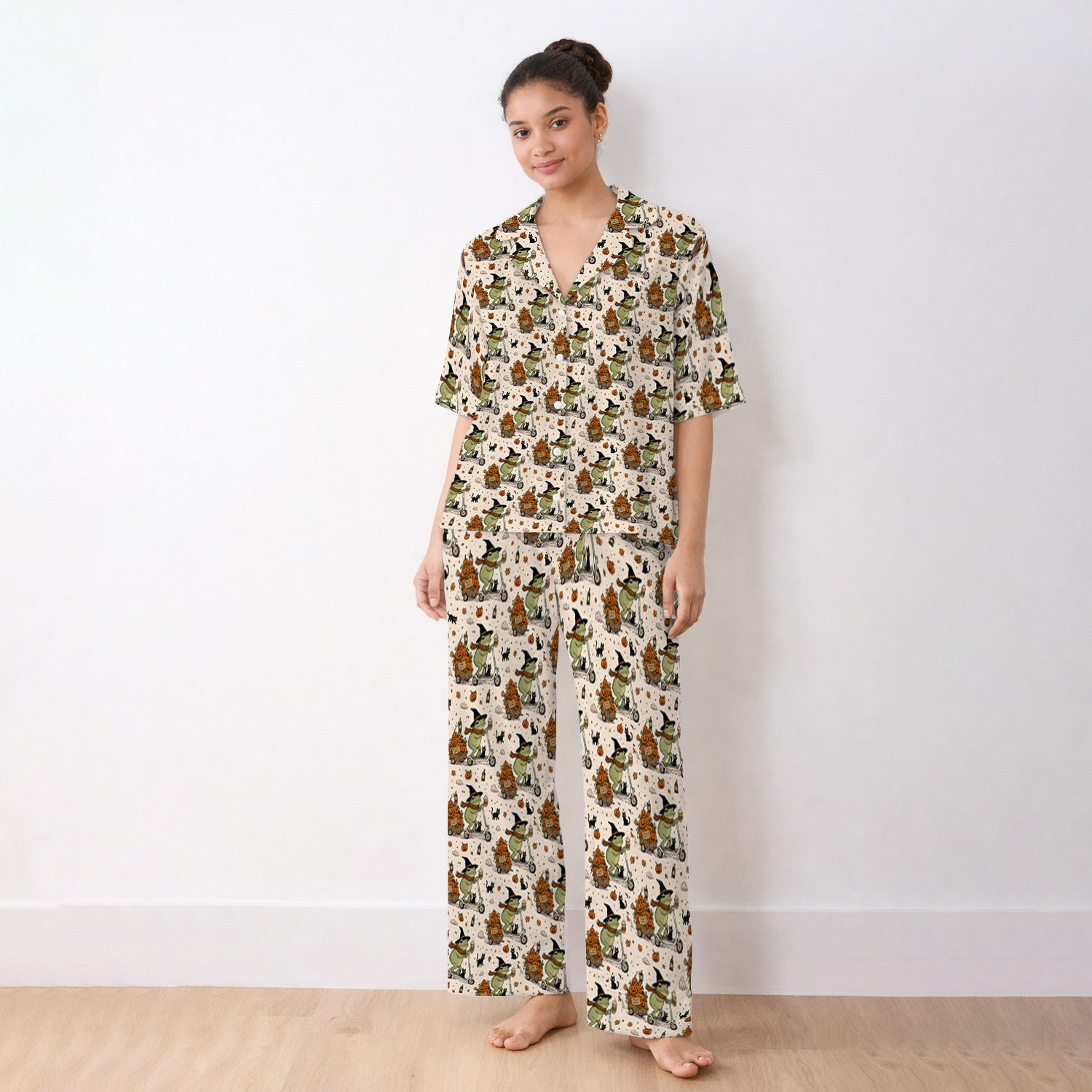 Cute Halloween Witch Frog And Pumpkins Pajama Set, Soft Breathable Fabric Comfortable Sleepwear