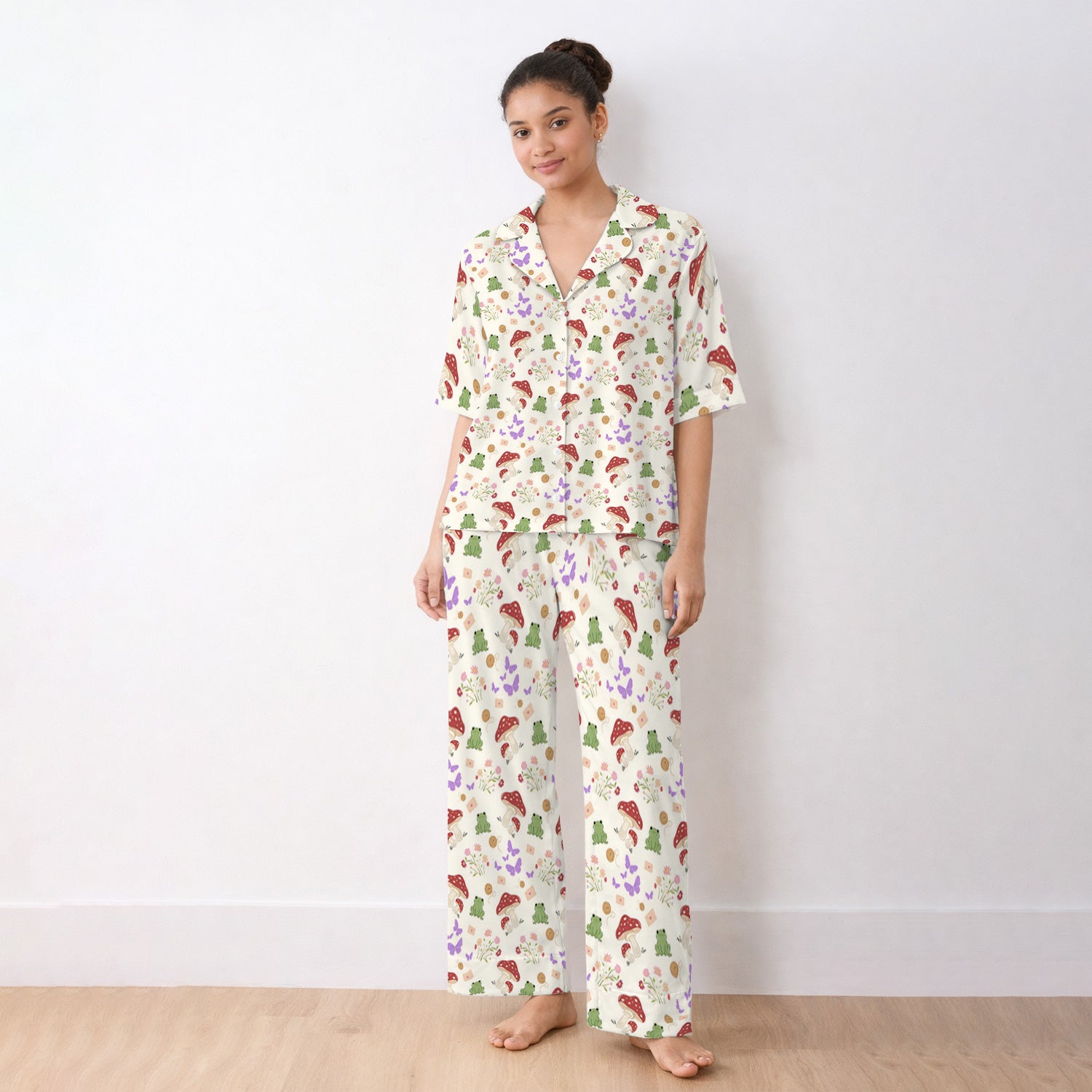 Adorable Nurse Frog and Mushroom Garden Print Pajama Set, Soft Breathable Fabric Comfortable Sleepwear