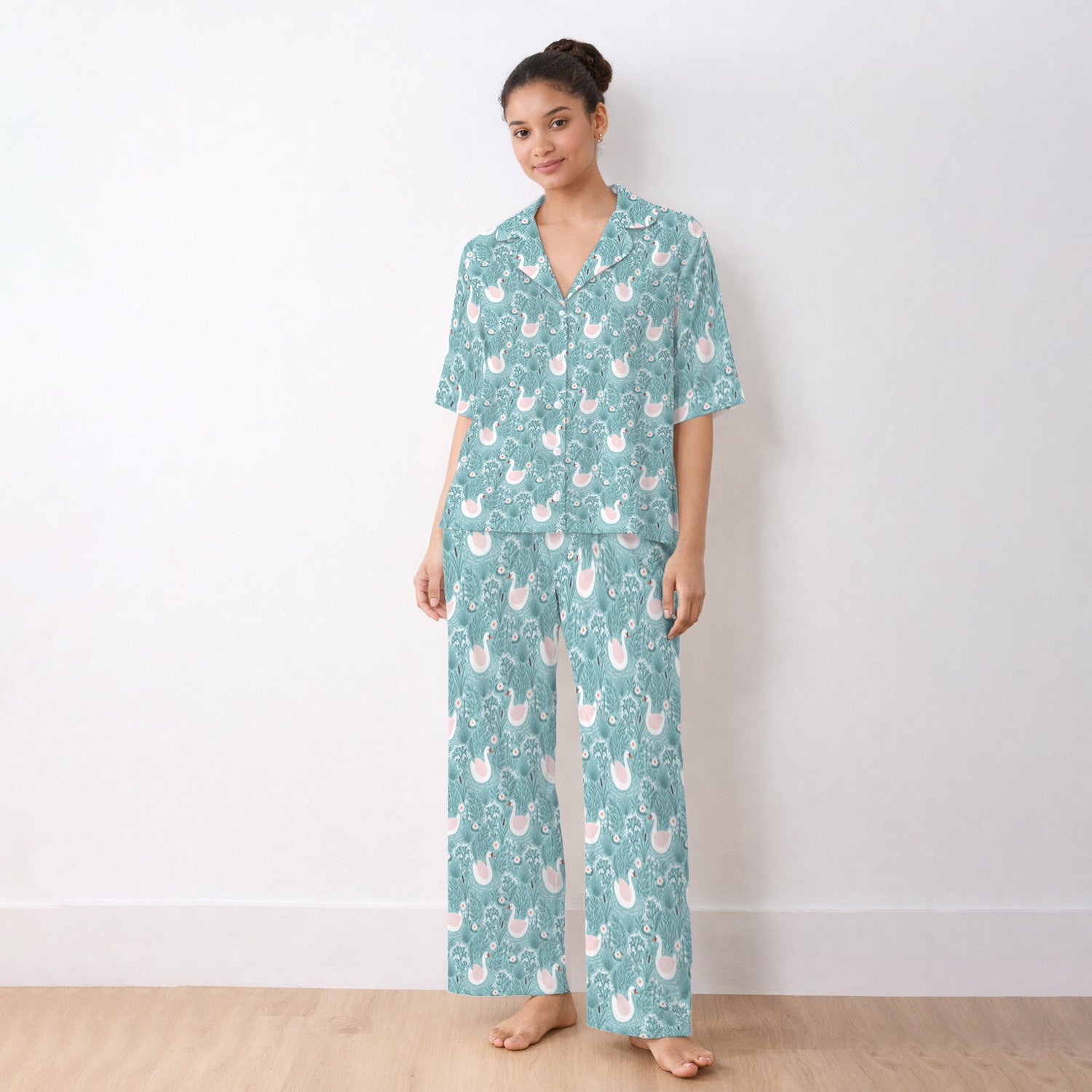 Sweet Swan Waterlily Garden Pattern Pajama Set, Soft Breathable Fabric Comfortable Sleepwear