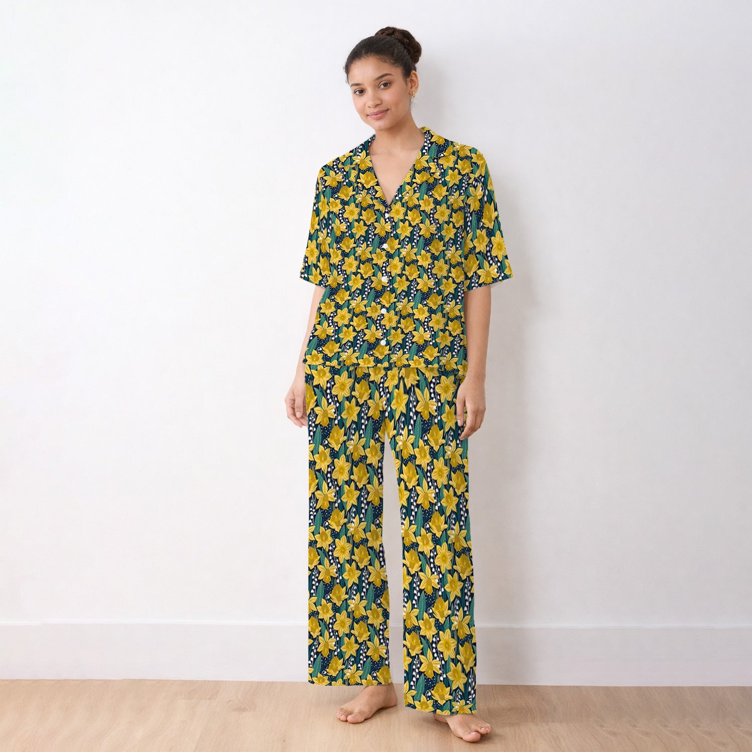 Yellow Daffodil Lily Valley Pattern Pajama Set, Soft Breathable Fabric Comfortable Sleepwear