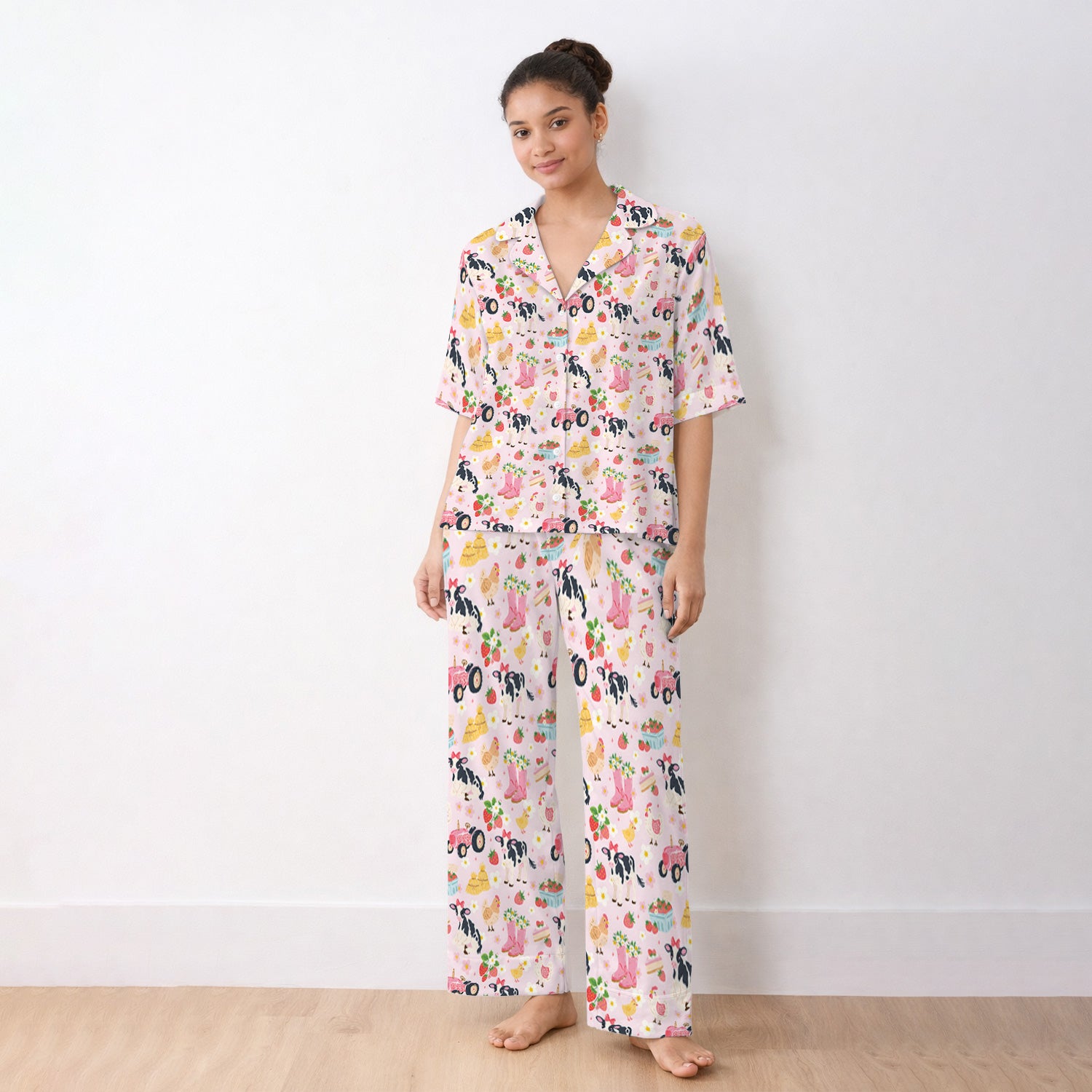 Cute Farm Animals & Strawberry Garden Pattern Pajama Set, Soft Breathable Fabric Comfortable Sleepwear
