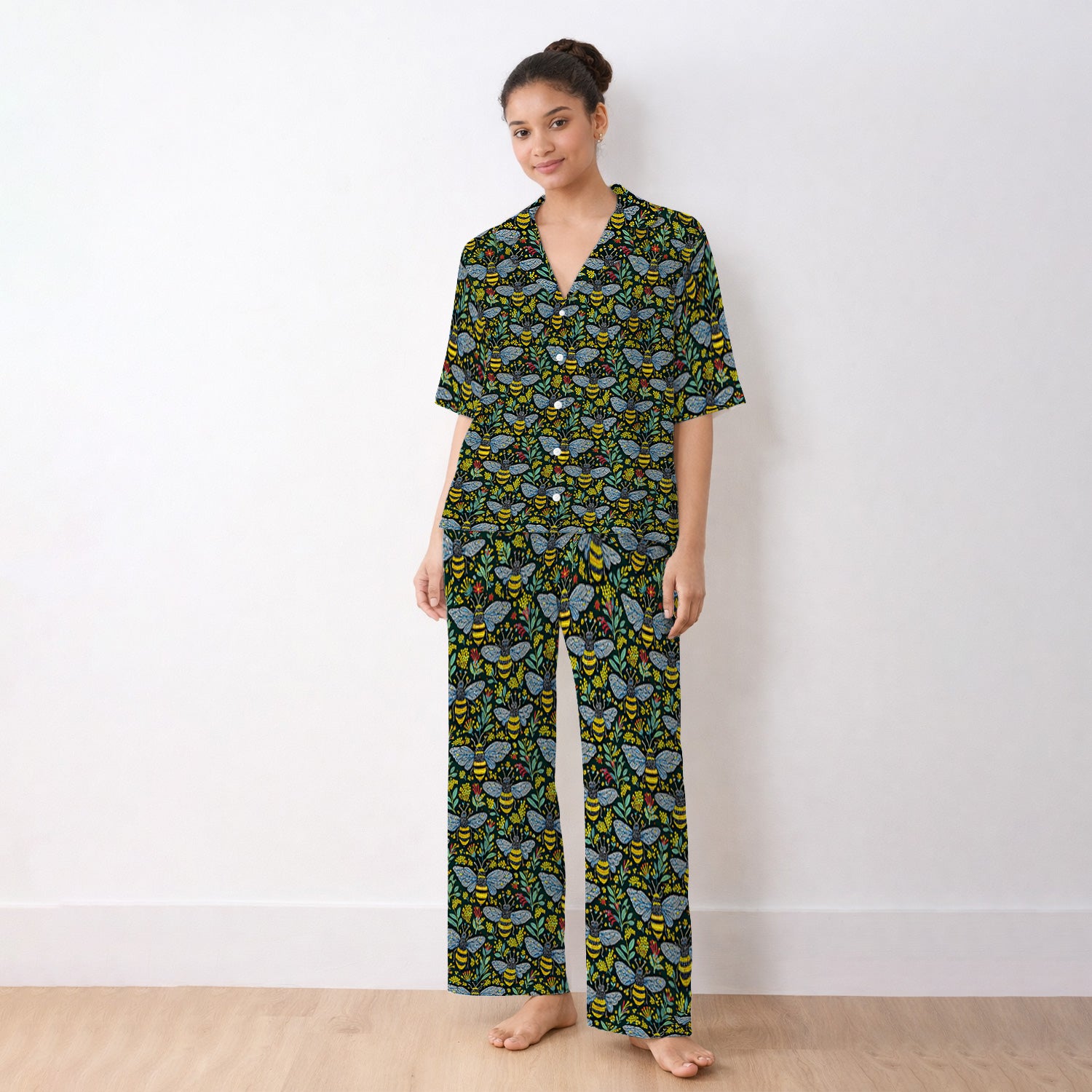 Honey Bee And Wildflower Garden Pattern Pajama Set, Breathable Fabrics Uniform