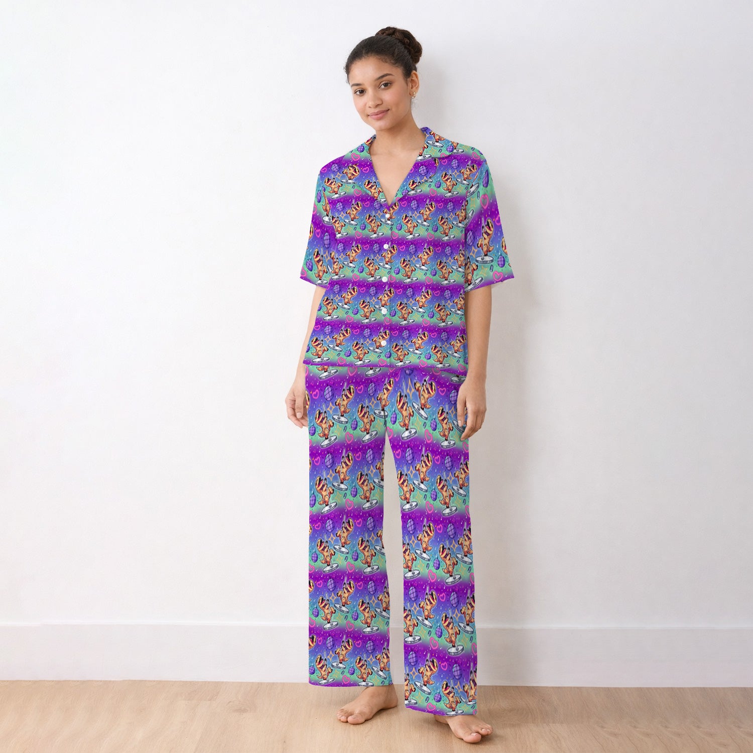 Funny Dancing Dinosaur Disco Party Pattern Nurse Pajama Set, Soft Breathable Fabric Comfortable Sleepwear