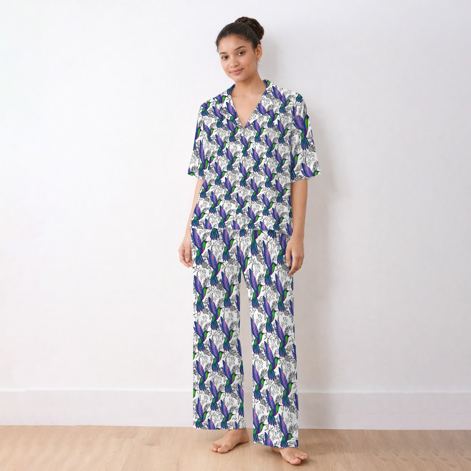 Colorful Hummingbird Flying Botanical Pattern Pajama Set, Soft Breathable Fabric Comfortable Sleepwear