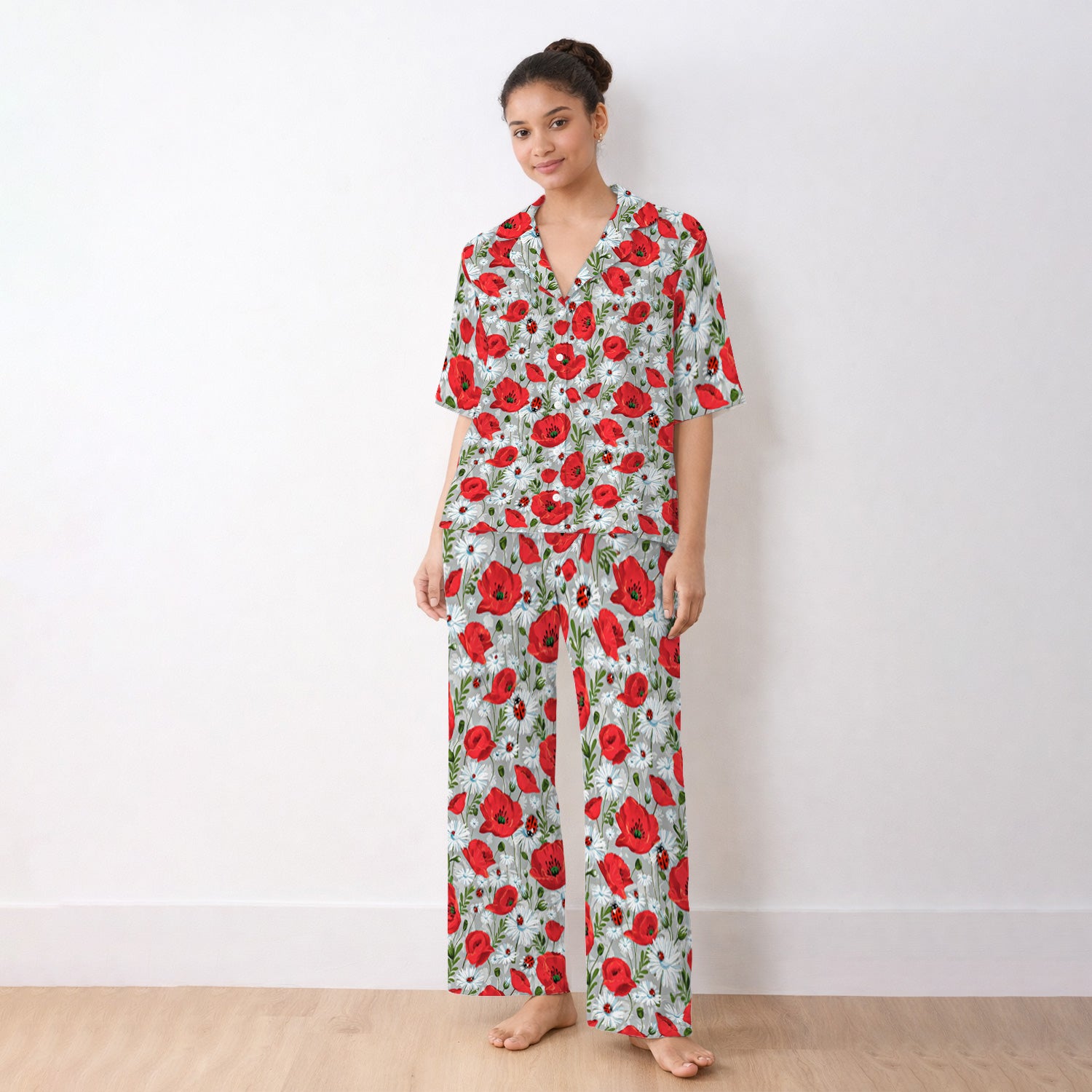 Cute Red Poppy Daisy Ladybug Floral Print Pajama Set, Soft Breathable Fabric Comfortable Sleepwear