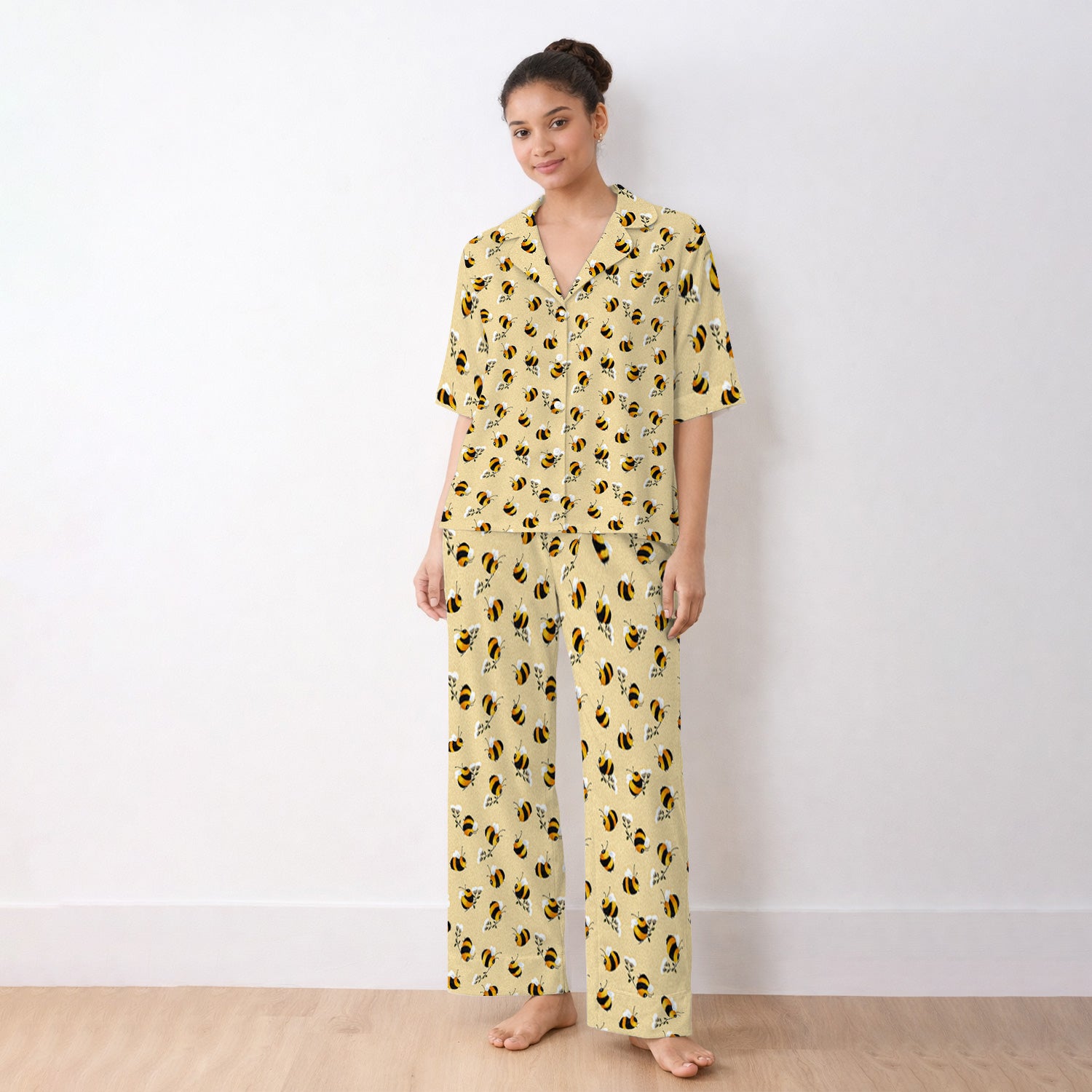 Cute Bumble Bee Blossom Pattern Pajama Set, Soft Breathable Fabric Comfortable Sleepwear
