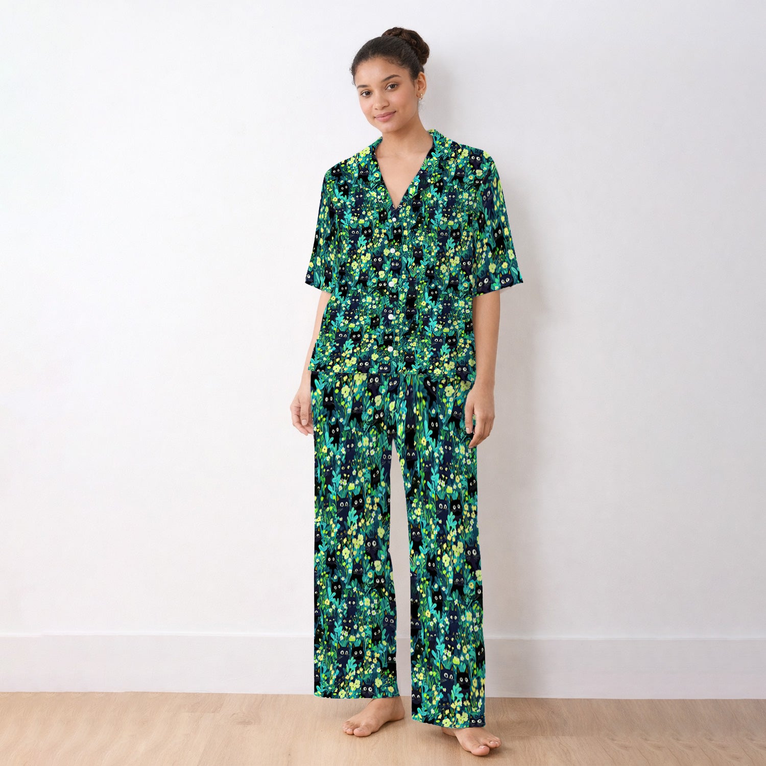 Black Cat Floral Pattern Pajama Set, Soft Breathable Fabric Comfortable Sleepwear