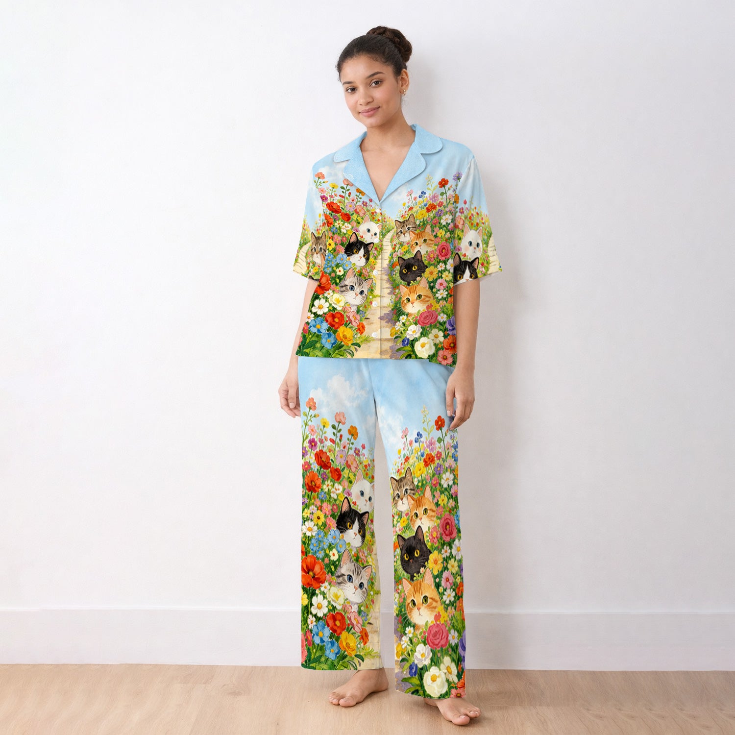 Cute Garden Cats Flower Path Pattern Pajama Set, Soft Breathable Fabric Comfortable Sleepwear