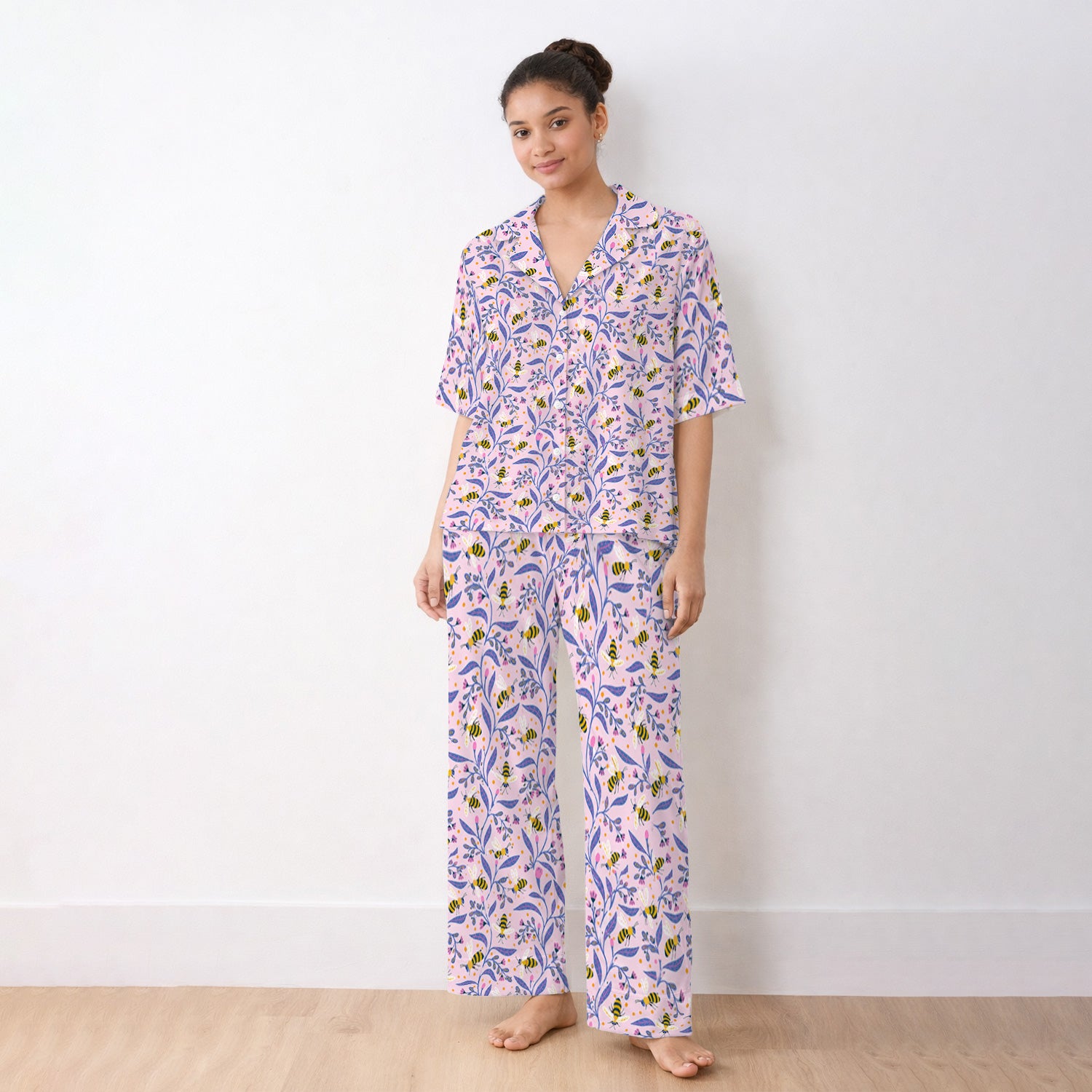 Cute Bumble Bee Floral Pattern Pajama Set, Soft Breathable Fabric Comfortable Sleepwear