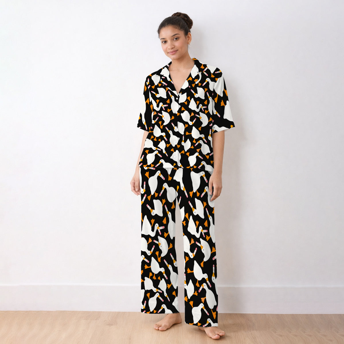 Funny Geese Holding Pregnancy Test Pajama Set, Soft Breathable Fabric Comfortable Sleepwear