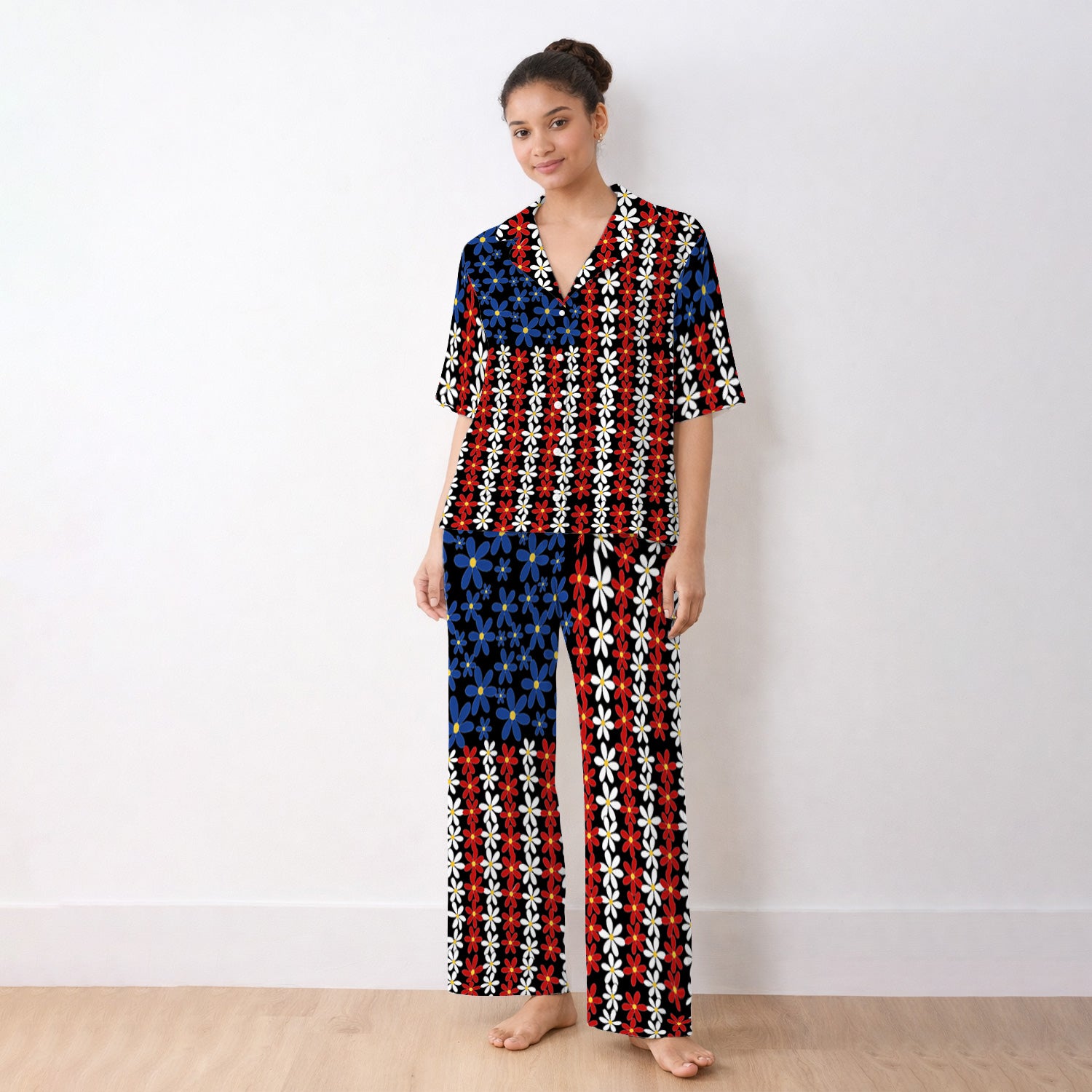 Retro Red Blue Daisy Stripe Pattern Pajama Set, Soft Breathable Fabric Comfortable Sleepwear