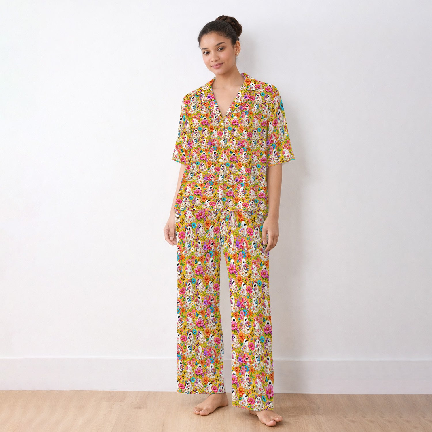 Cute Floral Ghosts And Butterflies Pajama Set, Soft Breathable Fabric Comfortable Sleepwear