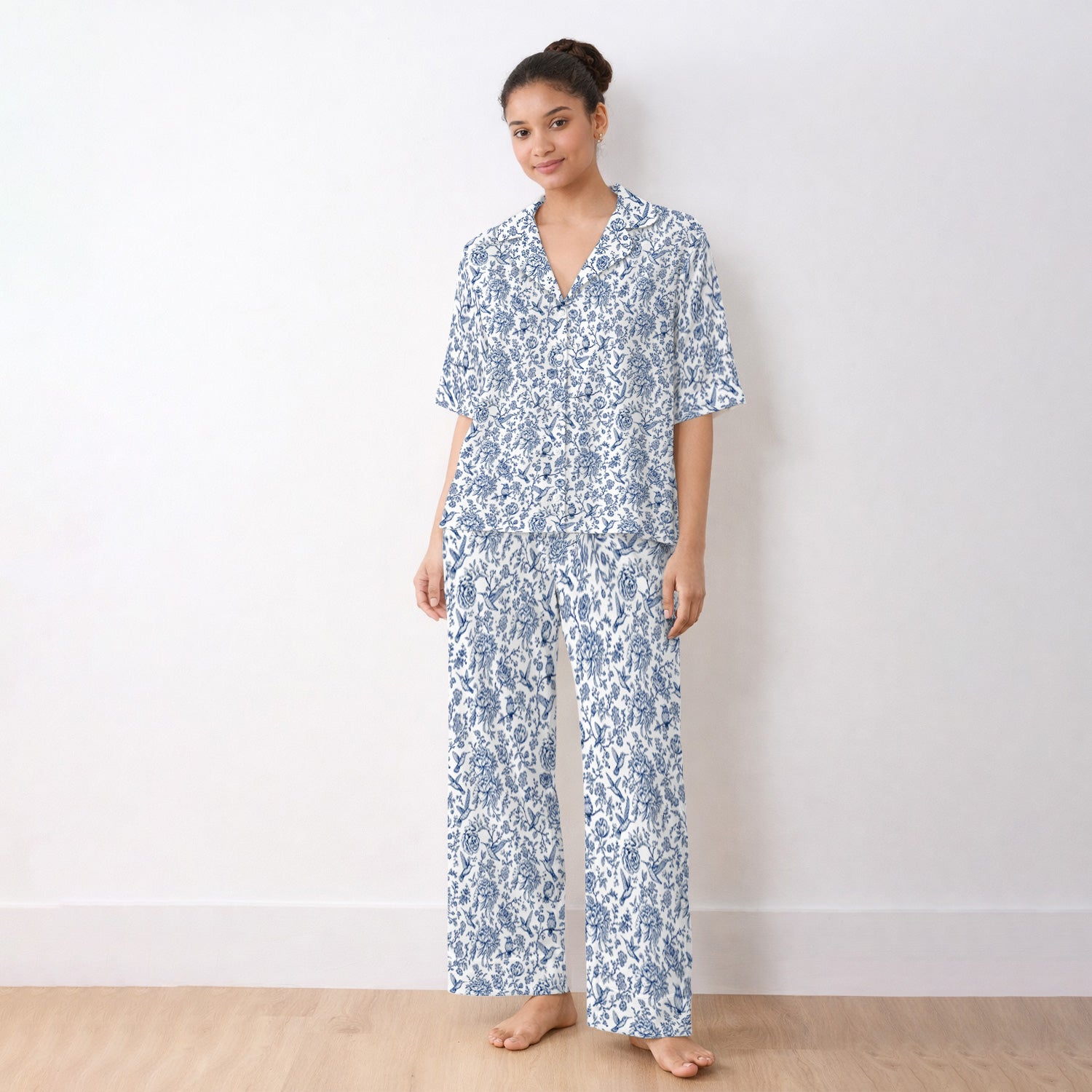 Blue Toile Hummingbird Floral Pattern Pajama Set, Soft Breathable Fabric Comfortable Sleepwear