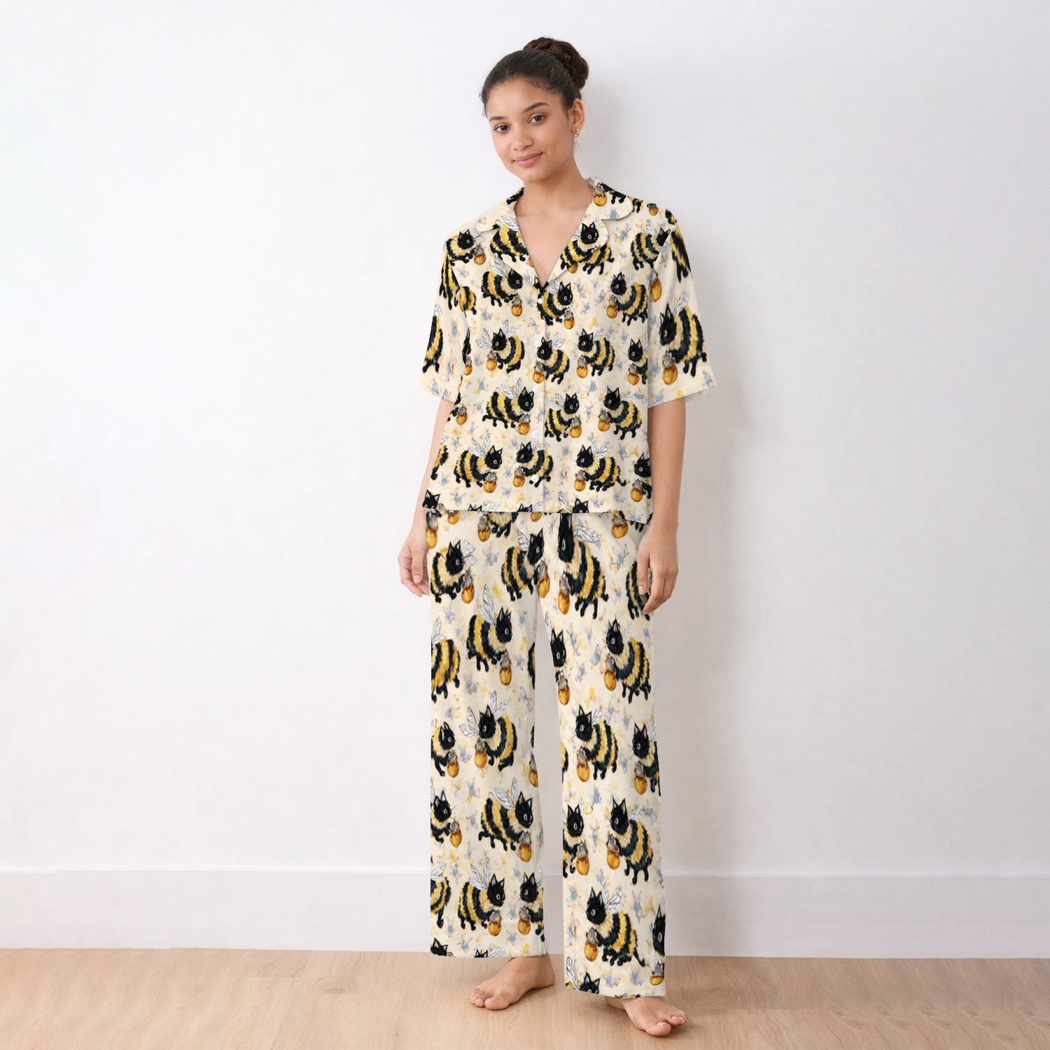 Adorable Nurse Bumblebee Cat Honey Jar Winged Pattern Pajama Set, Soft Breathable Fabric Comfortable Sleepwear