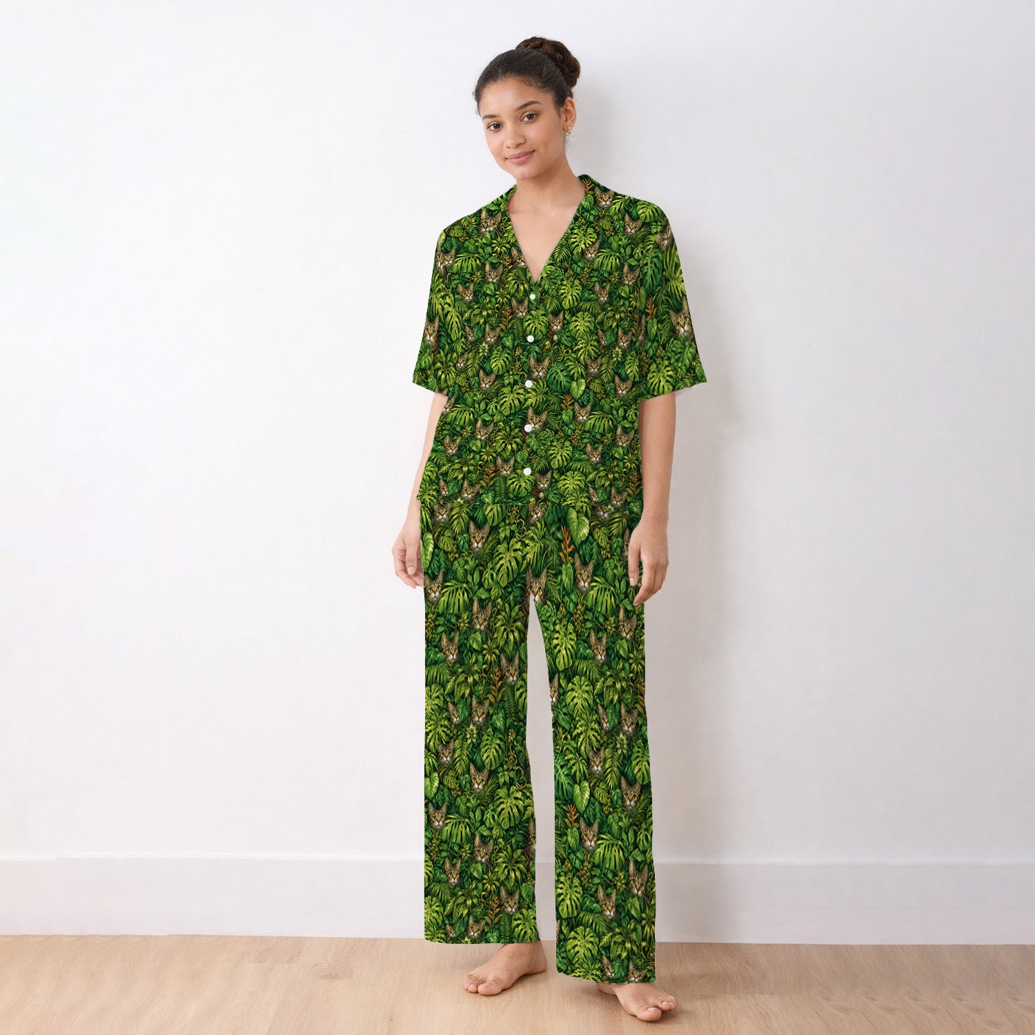 Hidden Jungle Cat Veterinary Nurse Pattern Pajama Set, Soft Breathable Fabric Comfortable Sleepwear