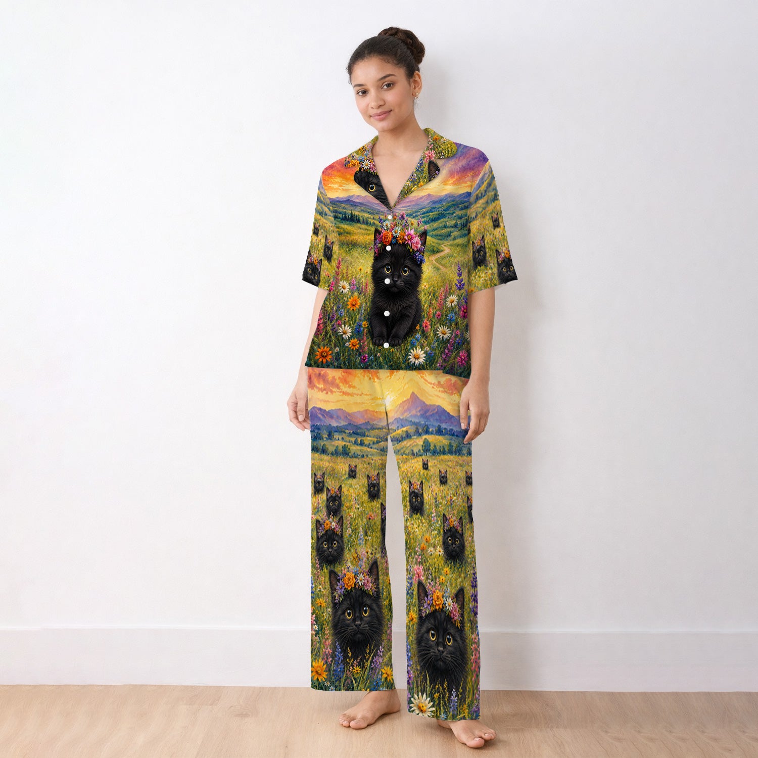 Black Kitten Flower Meadow Pattern Pajama Set, Soft Breathable Fabric Comfortable Sleepwear