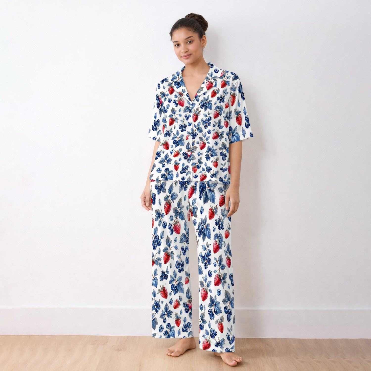 Cute Strawberry & Blueberry Leaf Pattern Pajama Set, Soft Breathable Fabric Comfortable Sleepwear