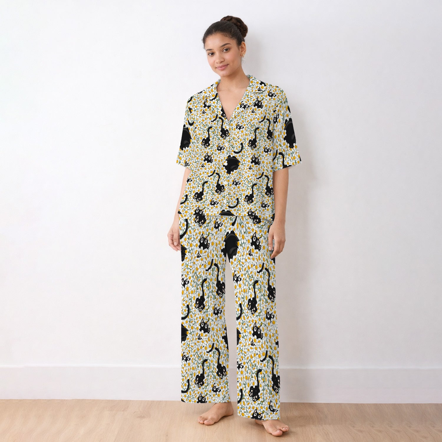 Daisy Black Cat Nurse Pattern Pajama Set, Soft Breathable Fabric Comfortable Sleepwear
