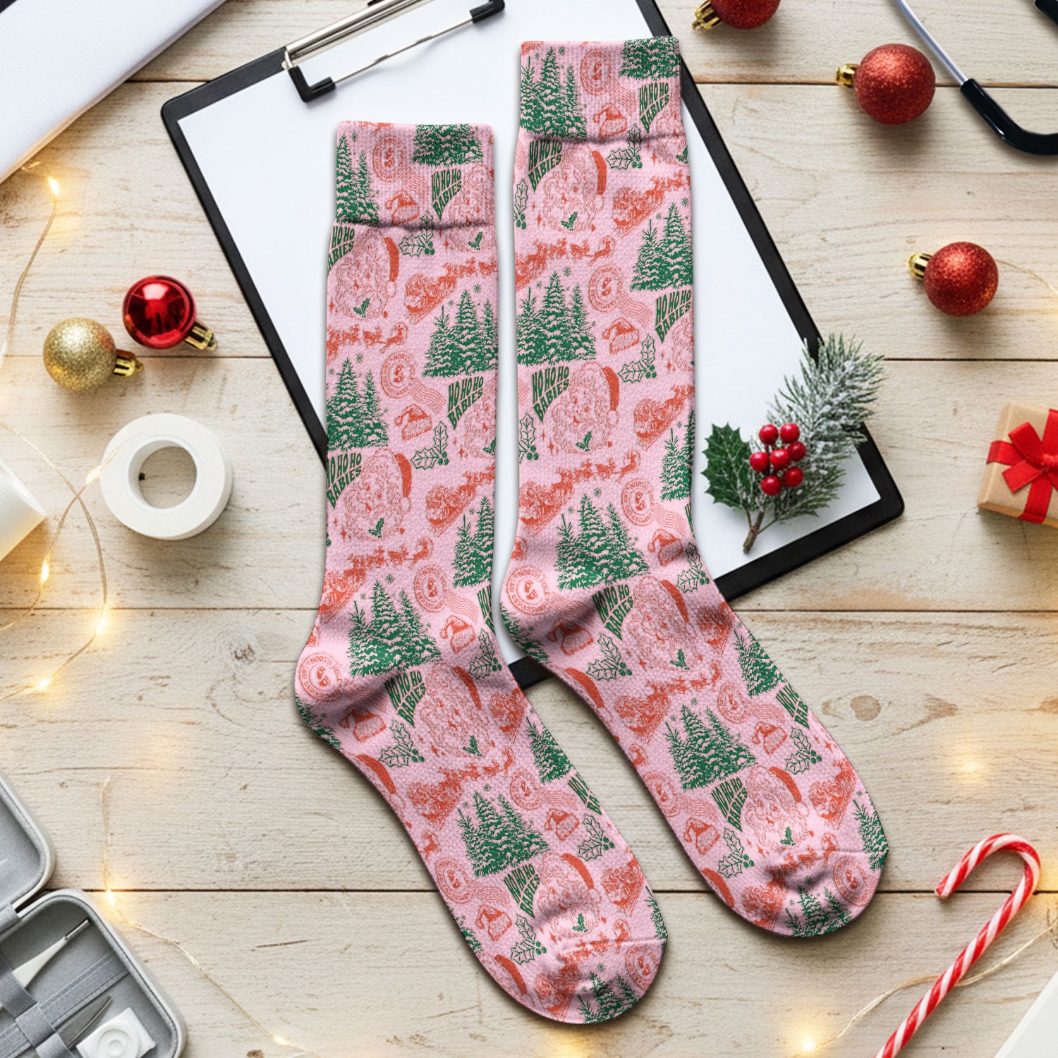 Christmas Santa Scrub Socks, Vintage Holiday Nurse Sock, Festive Medical Uniform For Nursing