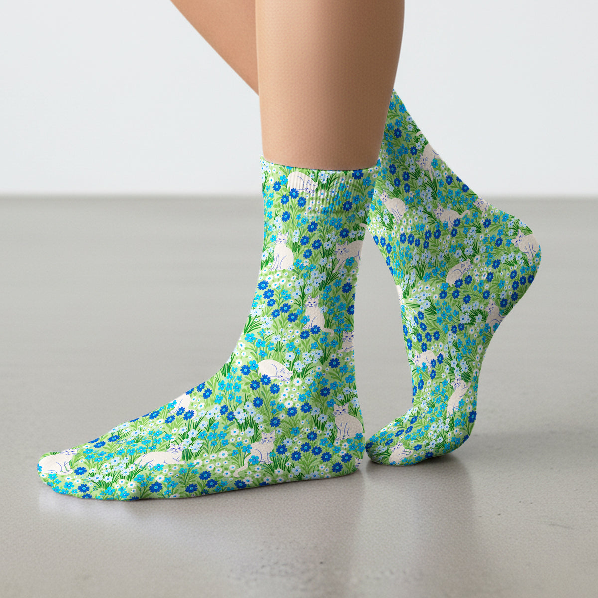 Cute White Cats And Blue Wildflowers Socks, Adult Socks for Men and Women